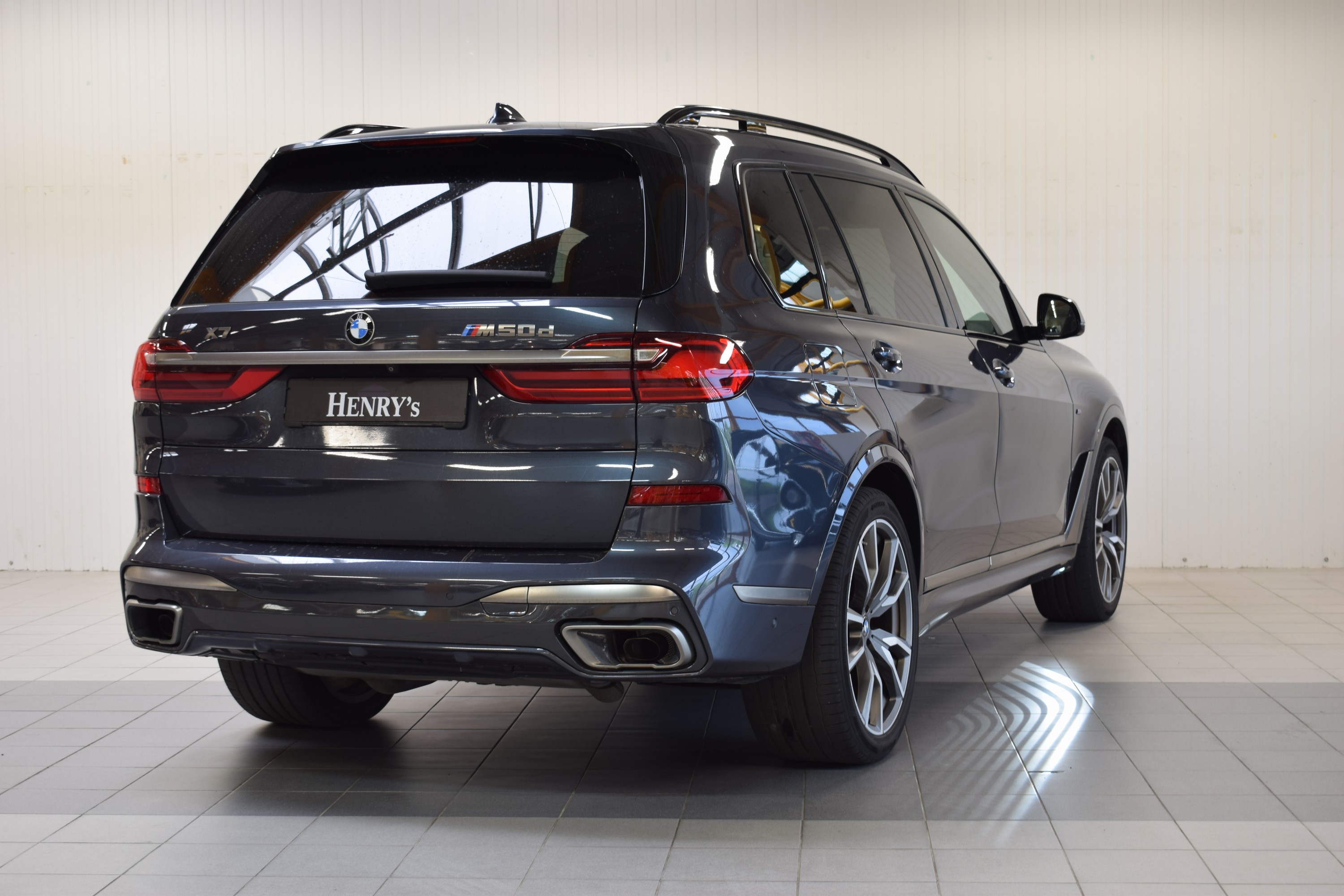Detail e: BMW X7 M50D Diesel, EZ 02/2020, Laufleistung 85.700 km, 294 kW/400 PS, Automatikgetriebe, Farbe: Arktikgrau Brillanteffektmetallic, Polster: Leder ...