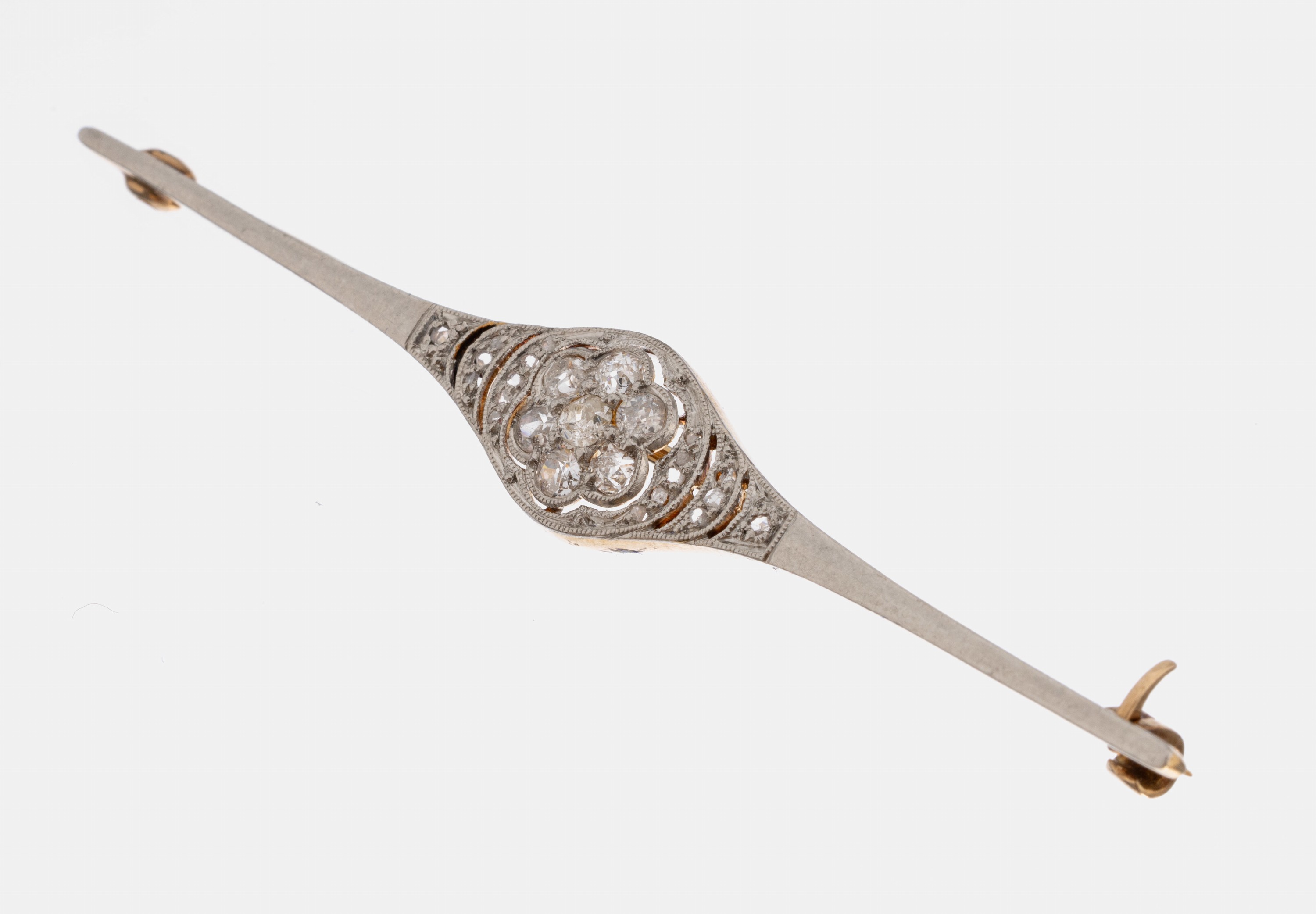 14 kt Gold Art-Deco Diamant-Brosche, um 1920, GG 585/000 und Platin, Diamanten zus. ca. 0.35 ct Weiß/si-p, L. ca. 6 cm