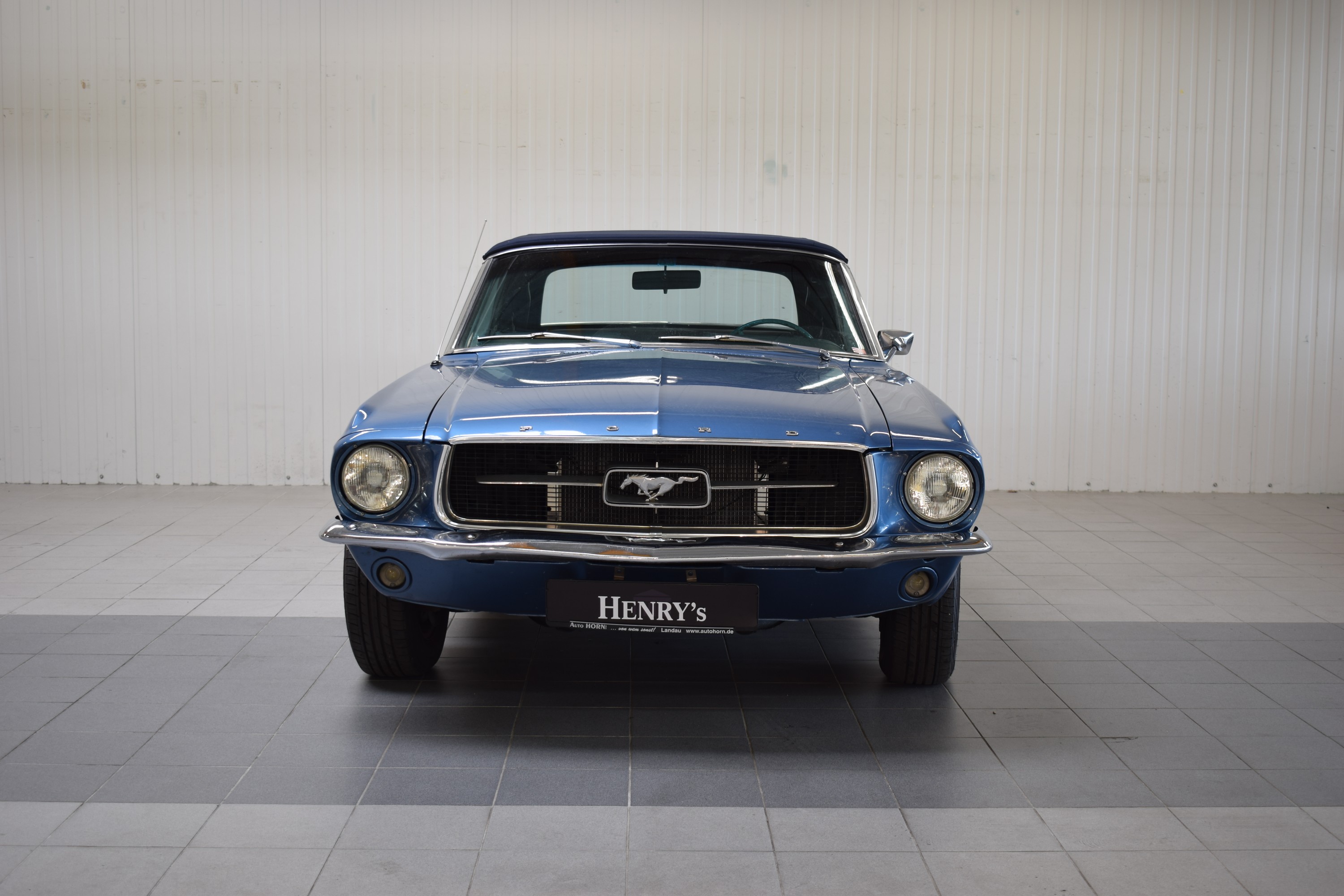 Detail a: Ford Mustang Cabriolet, EZ 1967, Laufleistung ca. 47.000 Meilen abgelesen, 88 KW/120 PS,blau metallic, Automatic, deutsche H-Zulassung, ...