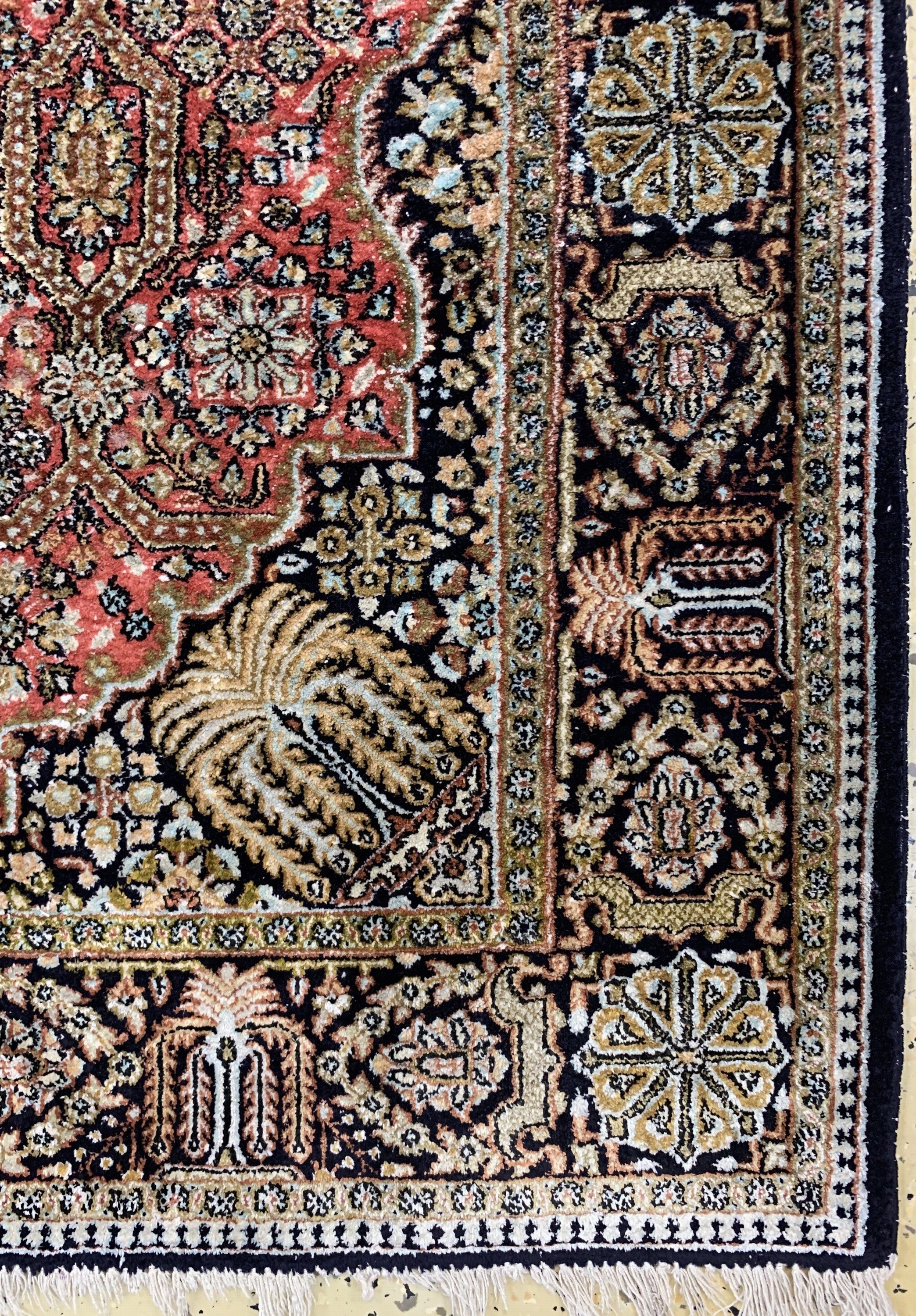 Detail a: Ghom Seide, Persien, Mitte 20.Jhd, reine Naturseide, ca. 160 x 112 cm, EHZ: 2