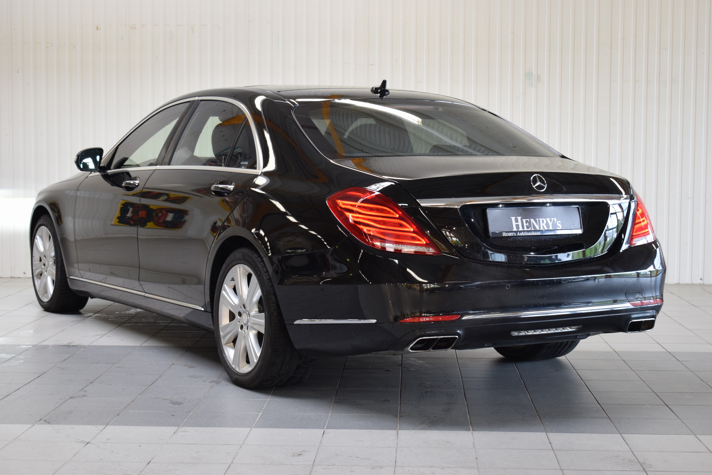 Detail c: Mercedes-Benz S600L, EZ 05/2016, Laufleistung 170.040 km, 390 kW/530 PS, Automatikgetriebe, Farbe: schwarz, Leder, Exklusive Chaffeur Paket, ...