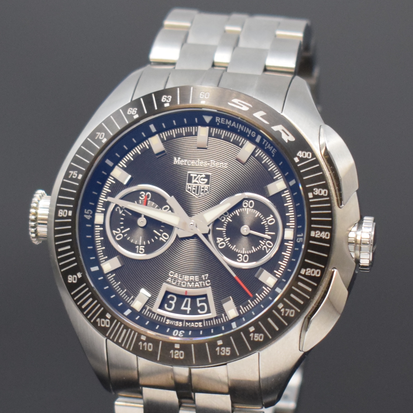 Detail a: TAG HEUER Mercedes Benz SLR auf 3500 Stück limitierte Armbandchronograph in Stahl Referenz CAG2111, Schweiz um 2008, Automatik, orig. Gliederband m. ...