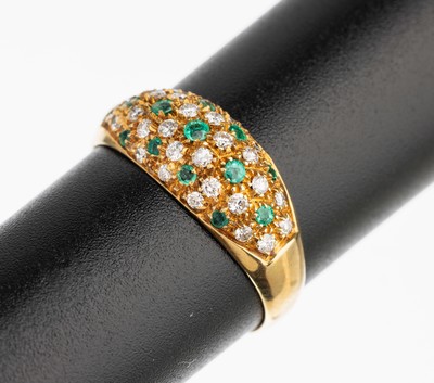 Image 26783079 - 18 kt gold brilliant emerald ring