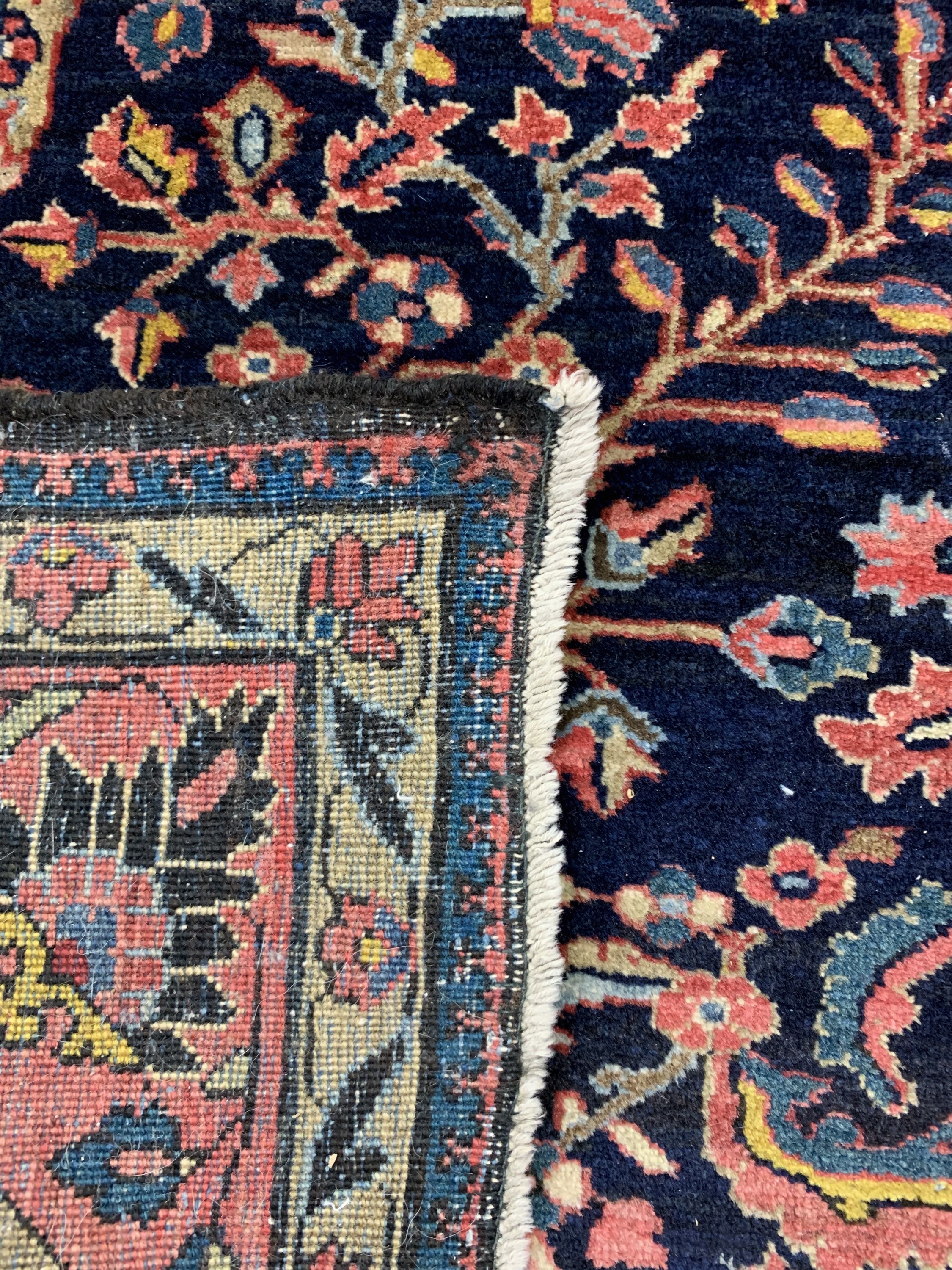 Detail e: Sarogh Antiker, Persien, um 1900, Wolle aufBaumwolle, ca. 198 x 137 cm, EHZ: 3