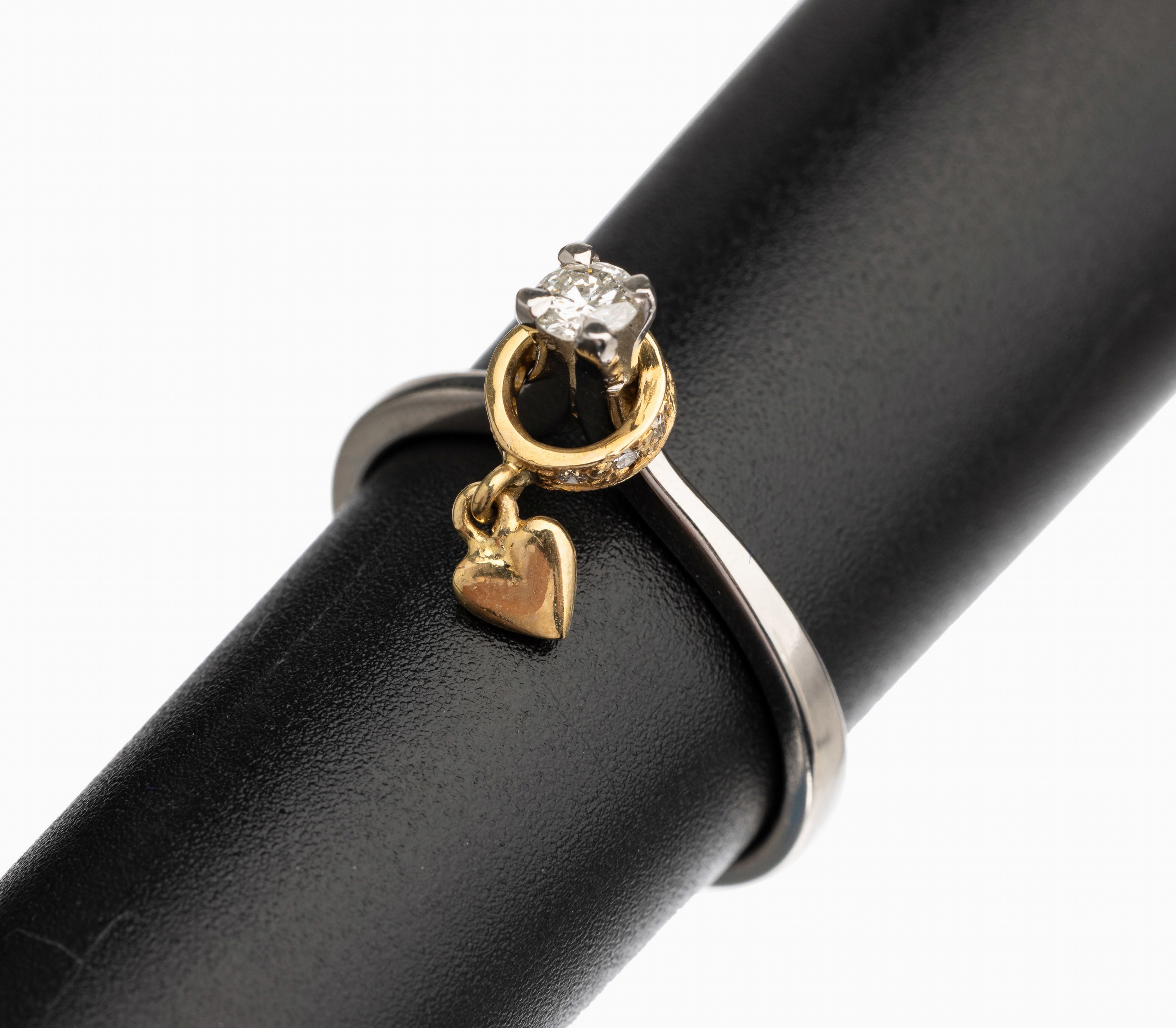 Platin und 14 kt Gold Brillant Ring, Pt/GG 585/000, Brillant ca. 0.20 ct feines Weiß/vs, GG Ring mit kl. Brillantbesatz und Herz- abhängung, ca. ...