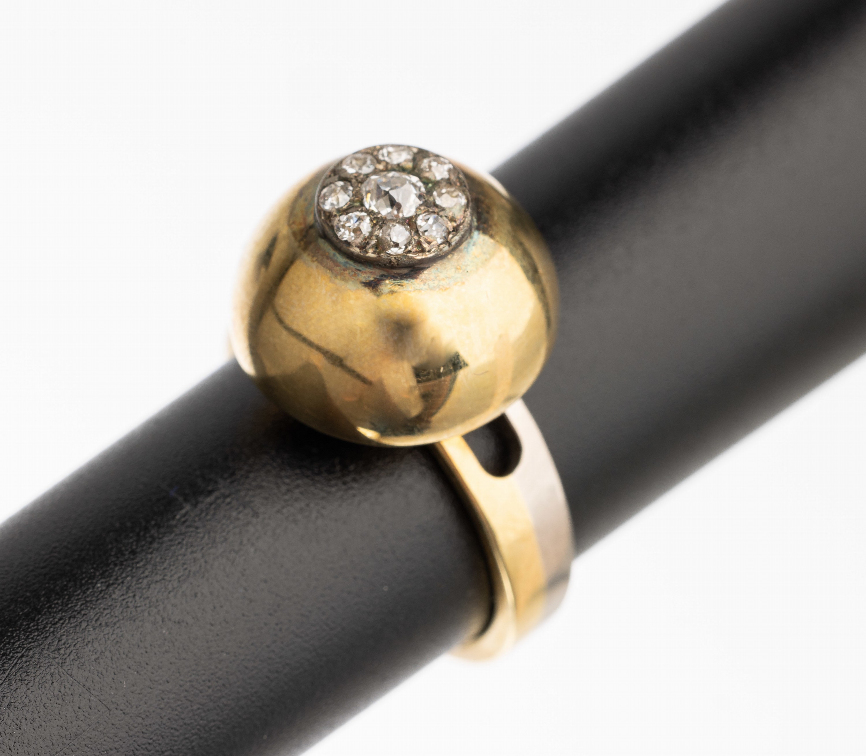 14 kt Gold Diamant Ring, GG/WG 585/000, 9 Altschliff-Diamanten aus älterem Zus.-hang, zus. ca. 0.20 ct Weiß-get.Weiß/si- p1, RW 58, total ca. 9.1 ...