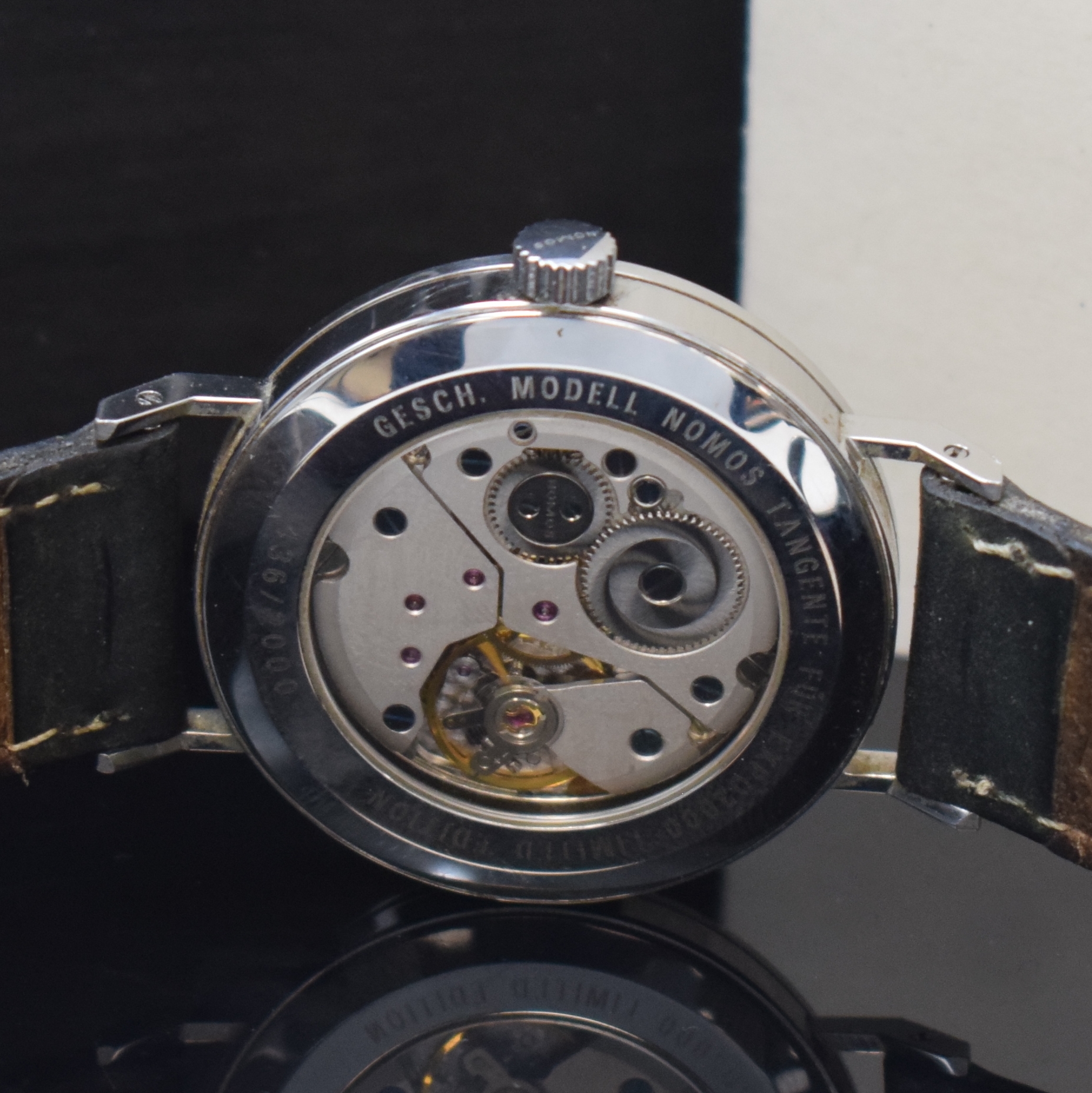 Detail c: NOMOS Glashütte Tangente 'Expo 2000' auf 2000 Stück limitierte Armbanduhr in Stahl, Deutschland verk. lt. beil. Garantie 09/1998, ...