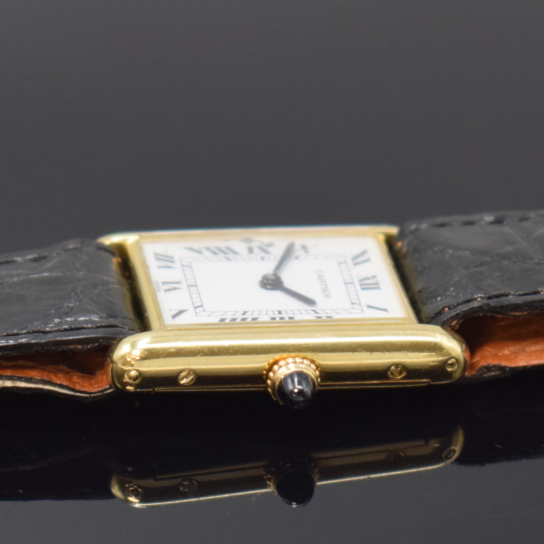Detail b: CARTIER Tank Damenarmbanduhr in GG 750/000, Schweiz um 1980, Handaufzug, rechteckiges Geh., seitl. 4-fach verschr., Schmuckkrone, weißes Zifferbl. ...