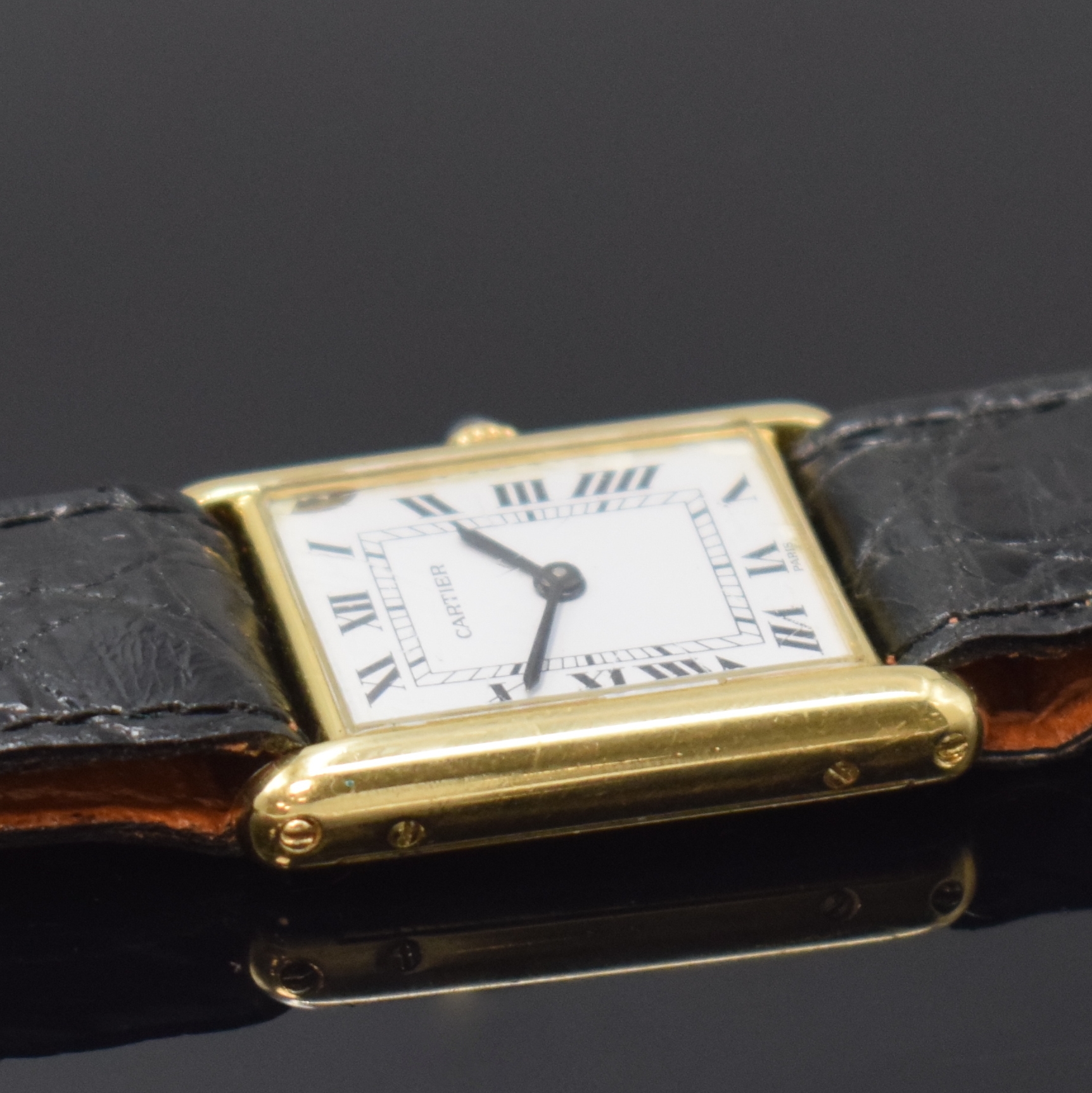 Detail c: CARTIER Tank Damenarmbanduhr in GG 750/000, Schweiz um 1980, Handaufzug, rechteckiges Geh., seitl. 4-fach verschr., Schmuckkrone, weißes Zifferbl. ...
