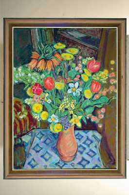 26783415k - Hermann Sauter, 1891 Germersheim-1981 Landau, bouquet of field flowers in a ceramic jug on ablue cover, oil/canvas, signed on the back anddated 65, lush, colorful floral still life, approx. 90x65cm, frame approx. 100x 77cm, Sauter studied at the Munich and Berlin academies