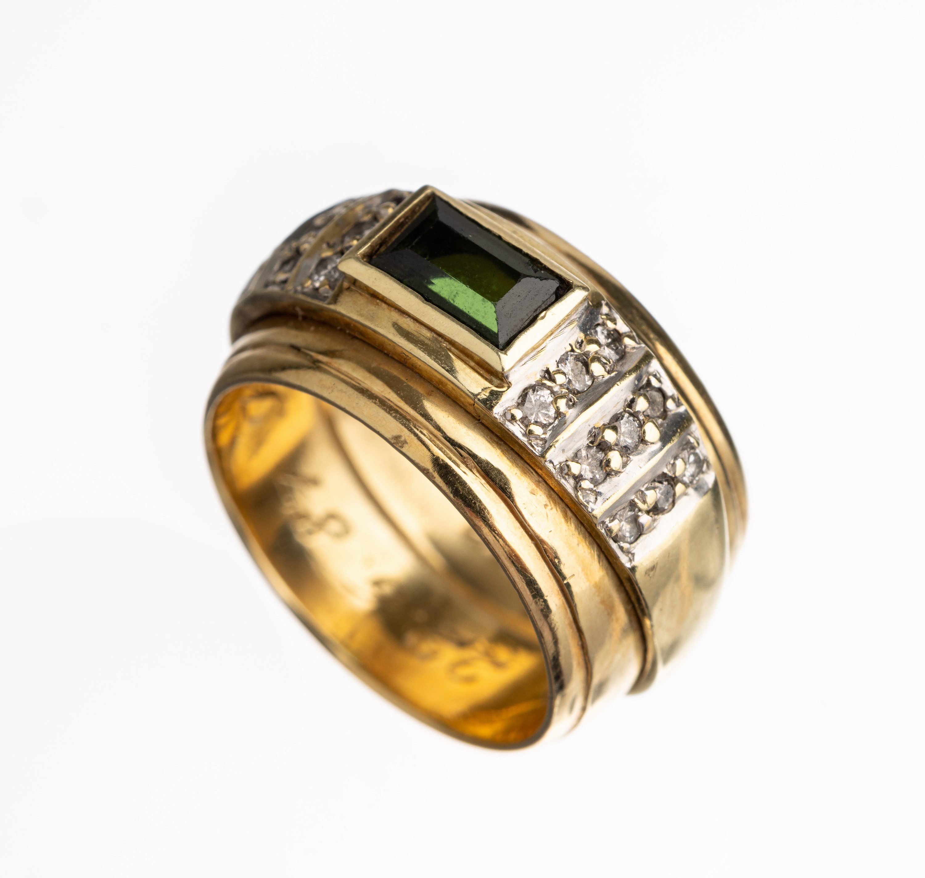 14 kt Gold Turmalin Brillant Ring, GG 585/000, mittig facett. Turmalinrechteck ca. 0.40 ct, 18 Diamanten zus ca. 0.18 ct Weiß/p 1, urspr. 3 Ringe ...