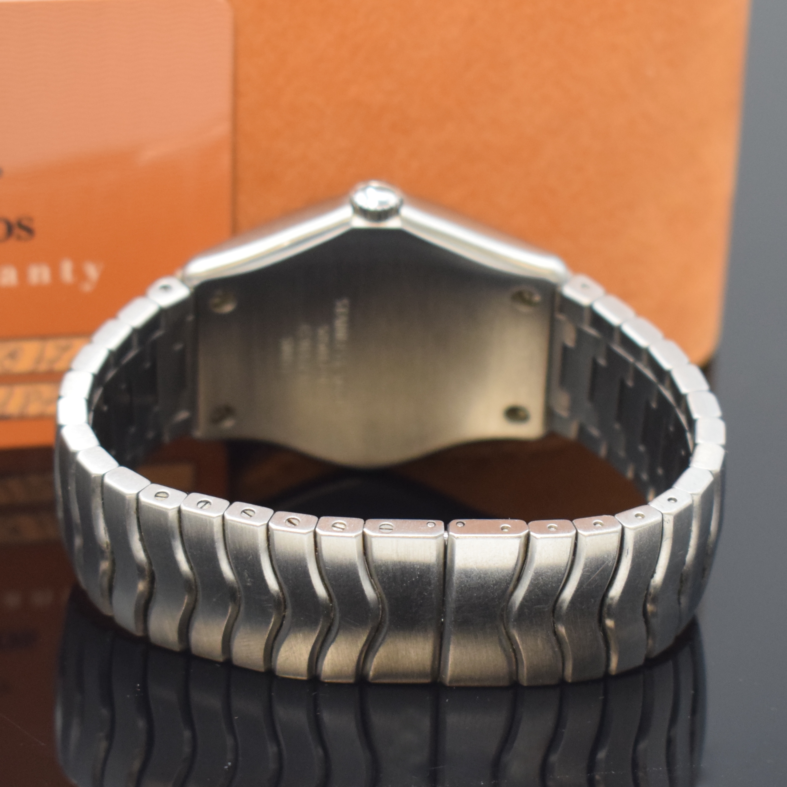 Detail b: EBEL Classic Wave Herrenarmbanduhr in Stahl Referenz 9187F41, Schweiz verk. lt. beil. Garantie 08/2003, quarz, orig. Wellengliederband m. dopp. ...