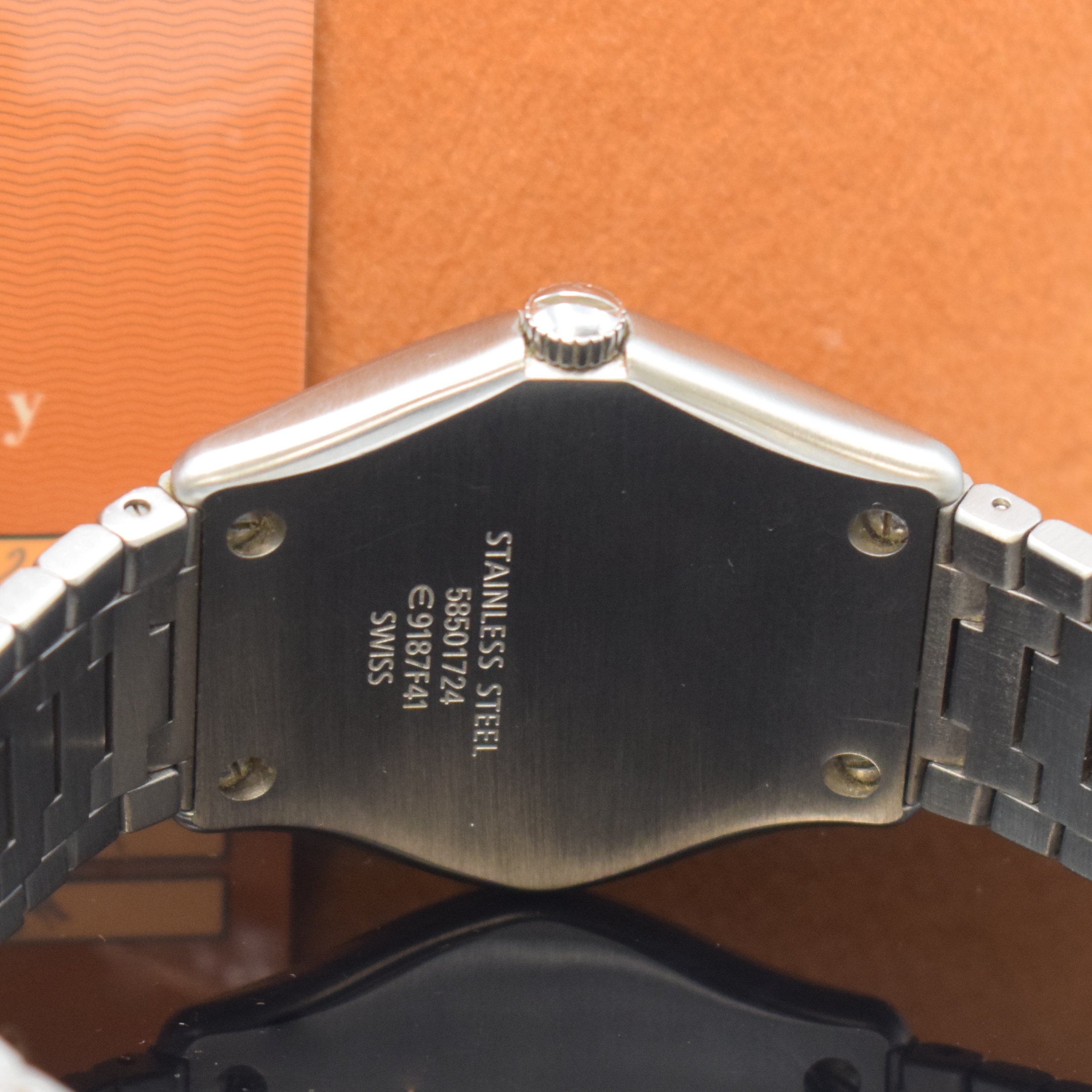 Detail d: EBEL Classic Wave Herrenarmbanduhr in Stahl Referenz 9187F41, Schweiz verk. lt. beil. Garantie 08/2003, quarz, orig. Wellengliederband m. dopp. ...