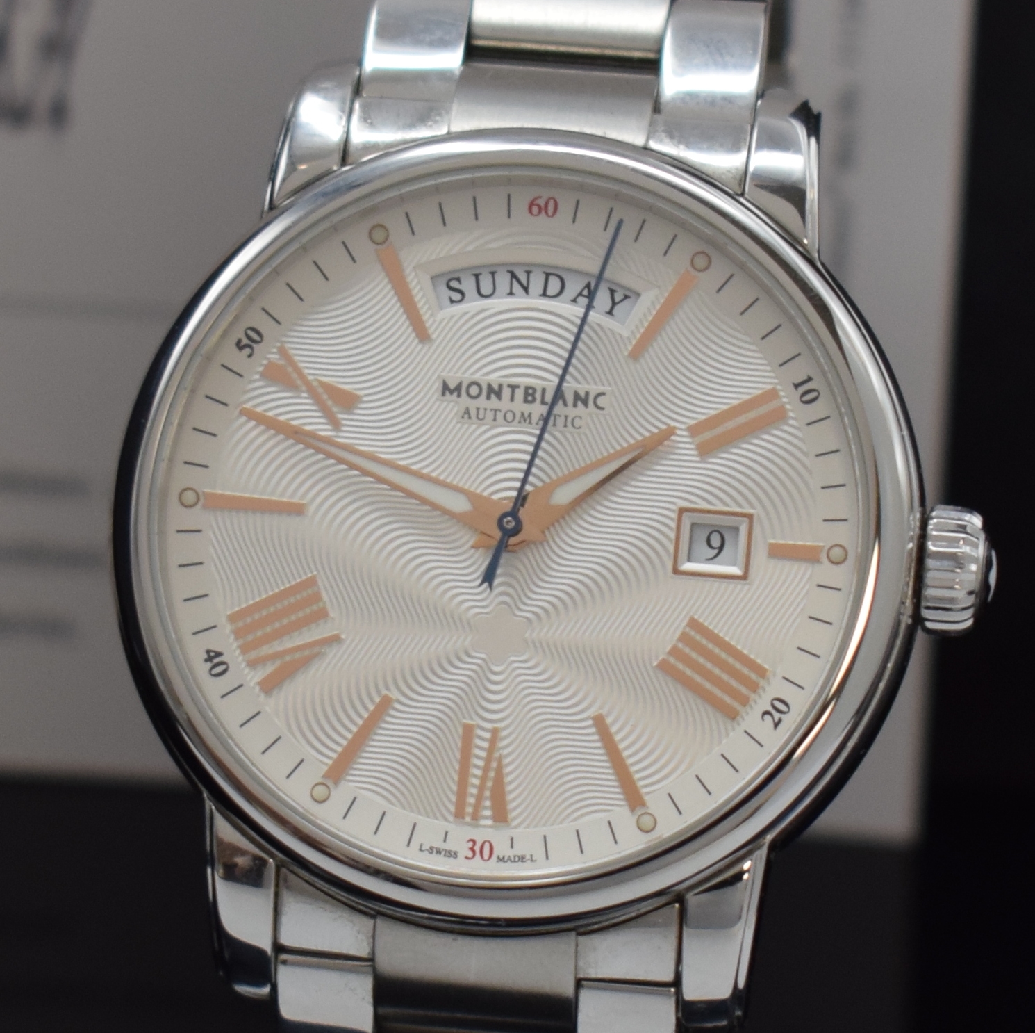 Detail a: MONTBLANC 4810 Herrenarmbanduhr in Stahl Referenz 7391, Schweiz verk. lt. beil. Pap. 08/2022, Automatik, beids. vergl. Geh. inkl. orig. Gliederband ...