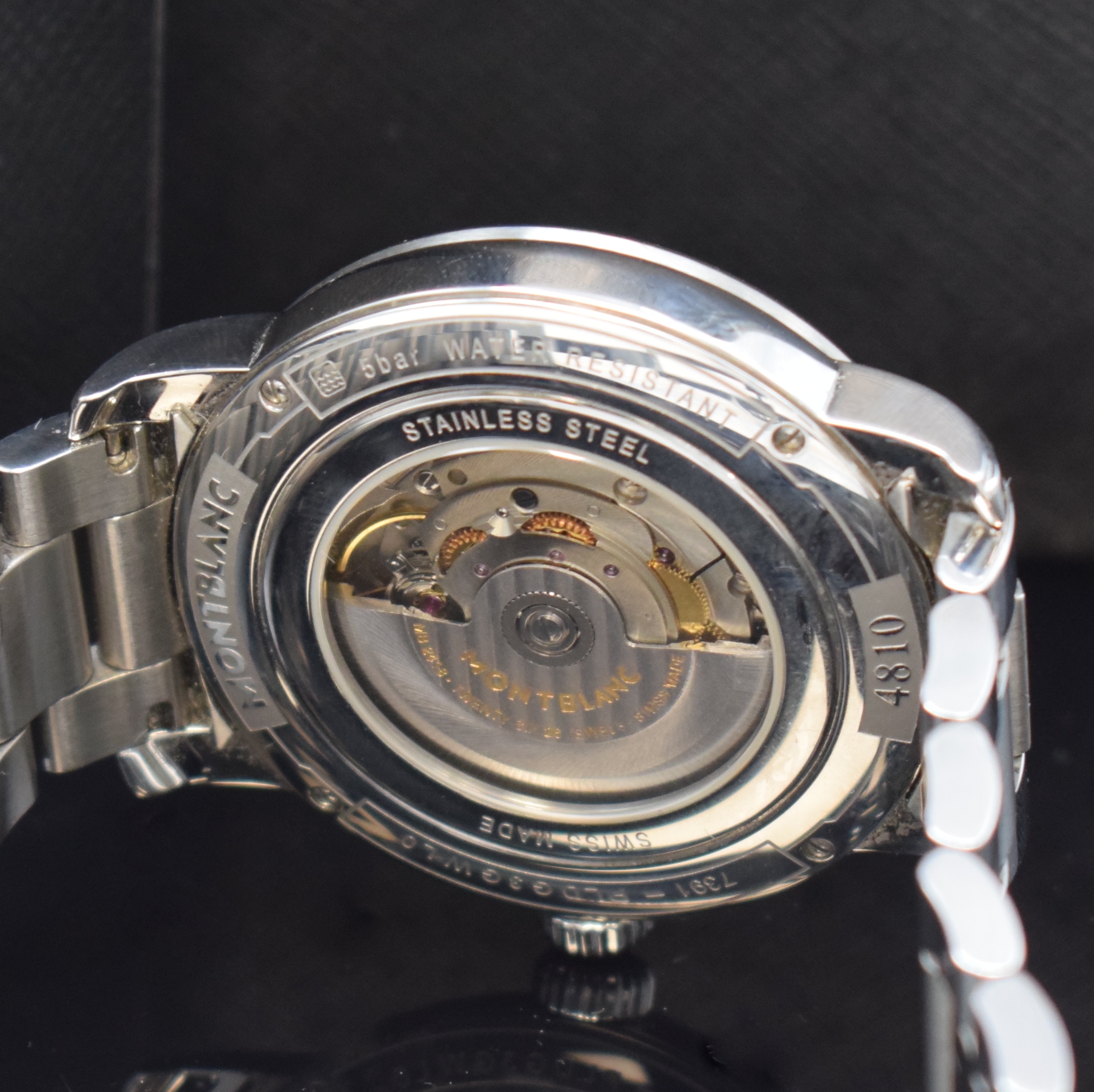 Detail e: MONTBLANC 4810 Herrenarmbanduhr in Stahl Referenz 7391, Schweiz verk. lt. beil. Pap. 08/2022, Automatik, beids. vergl. Geh. inkl. orig. Gliederband ...