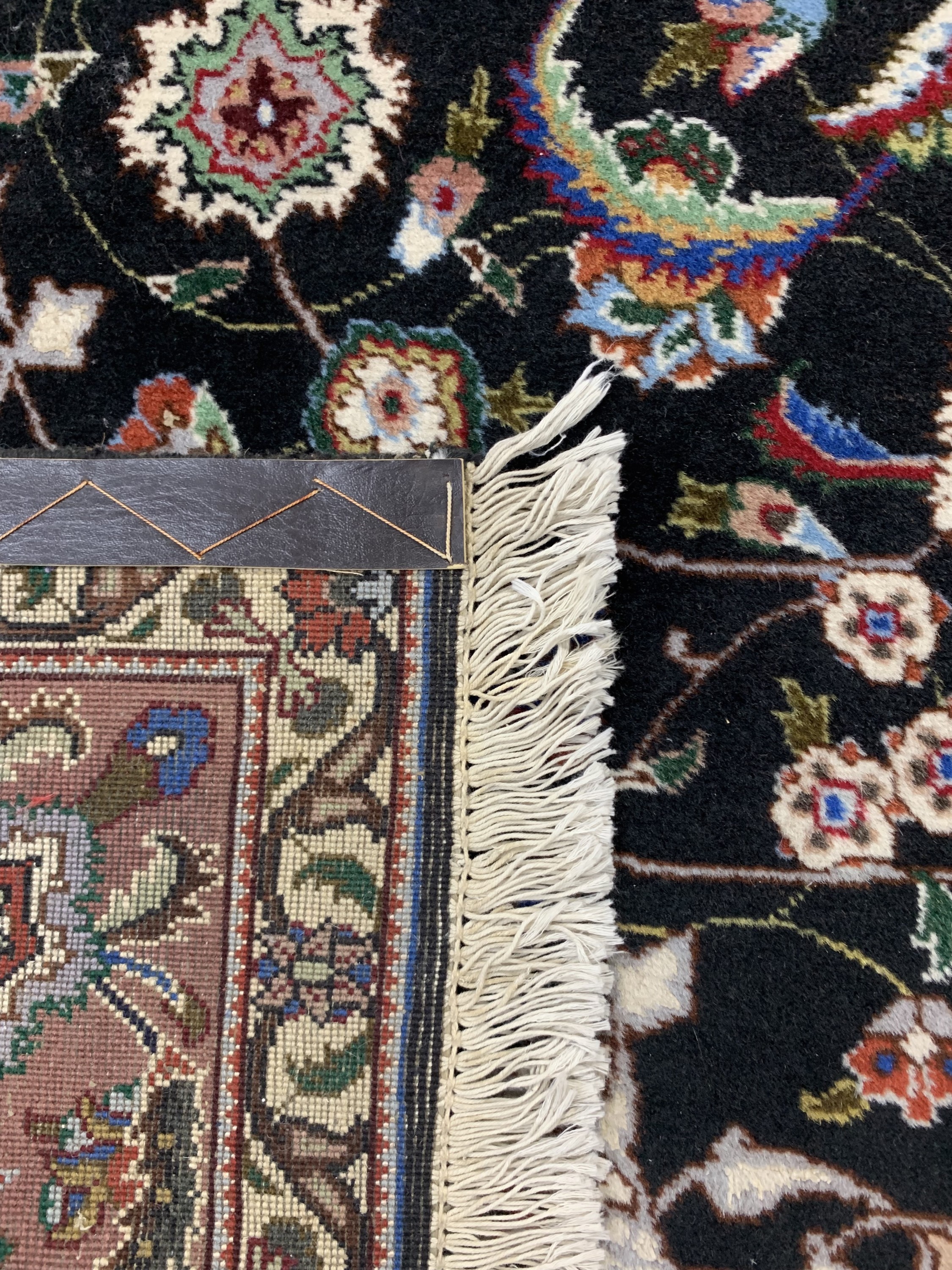 Detail e: Täbriz(40 Raj), Persien, Ende 20.Jhd, Wollemit Seide, ca. 295 x 200 cm, EHZ: 2