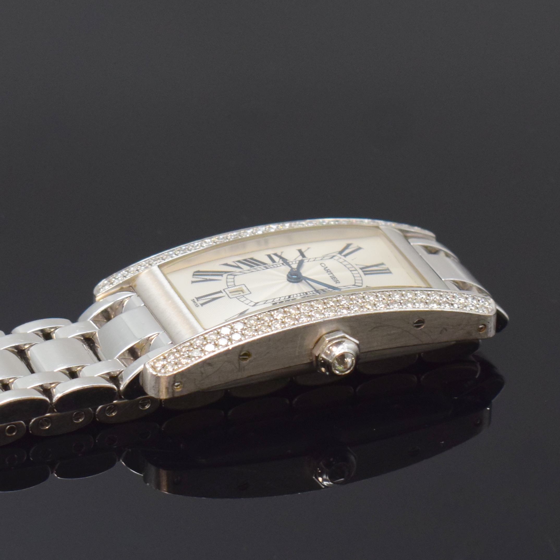 Detail c: CARTIER Armbanduhr Tank Americaine in WG 750/000 mit original Brillantbesatz Referenz 1726, Automatik, Schweiz um 1995, orig. Gliederband m. dopp. ...