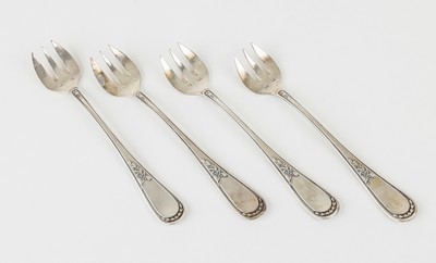 Image 12 oyster forks, France ca. 1900 , metal silver plated, decent floral decor, orig. ...