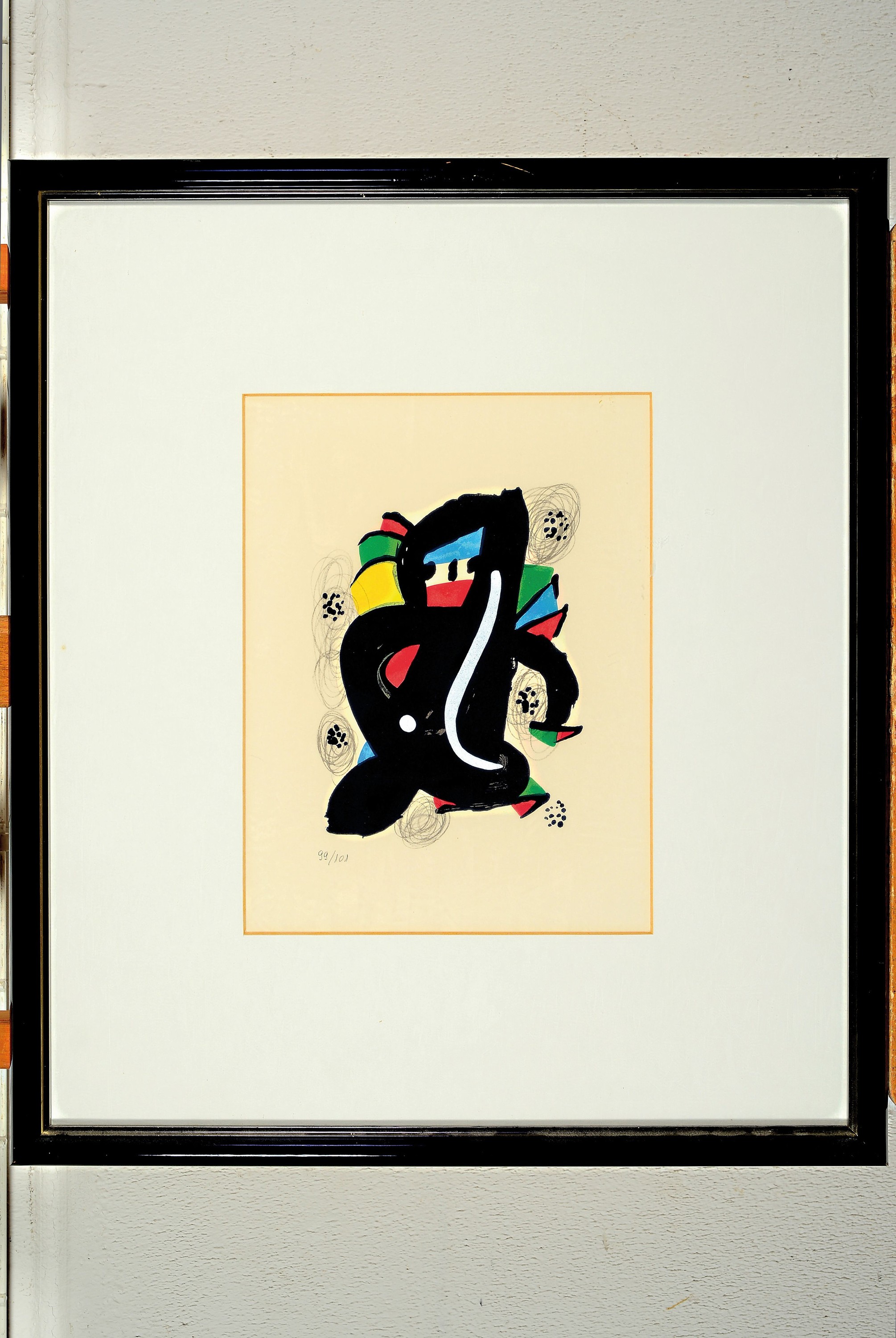 Detail k: Joan Miro, 1893-1983, 2 Farblithographien, num. 91/150 bzw. 99/101, ca. 21x16cm, bzw. 32x24cm, beide im PP, u.Gl., R. je ca. 55x48cm