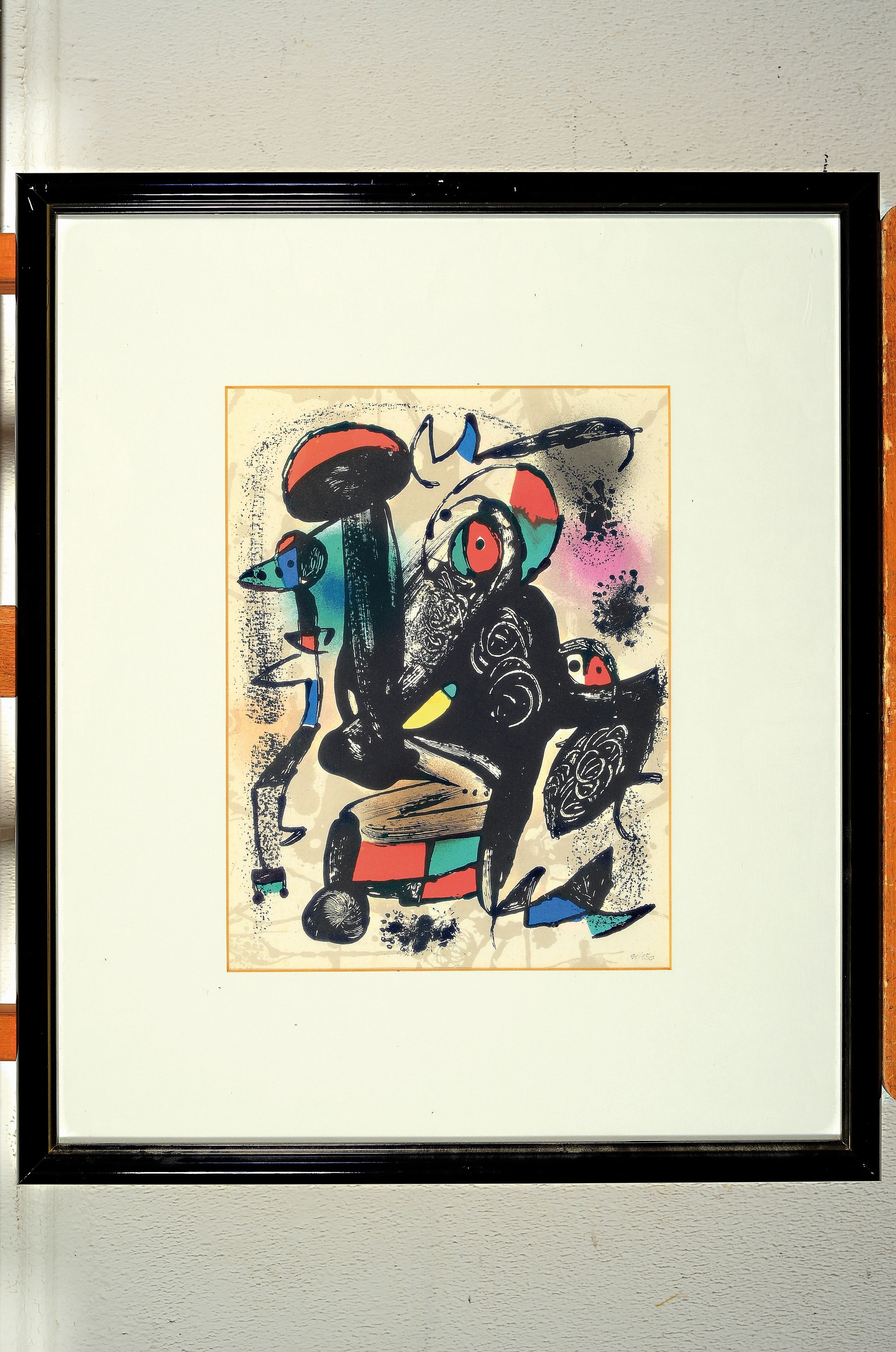 Detail l: Joan Miro, 1893-1983, 2 Farblithographien, num. 91/150 bzw. 99/101, ca. 21x16cm, bzw. 32x24cm, beide im PP, u.Gl., R. je ca. 55x48cm