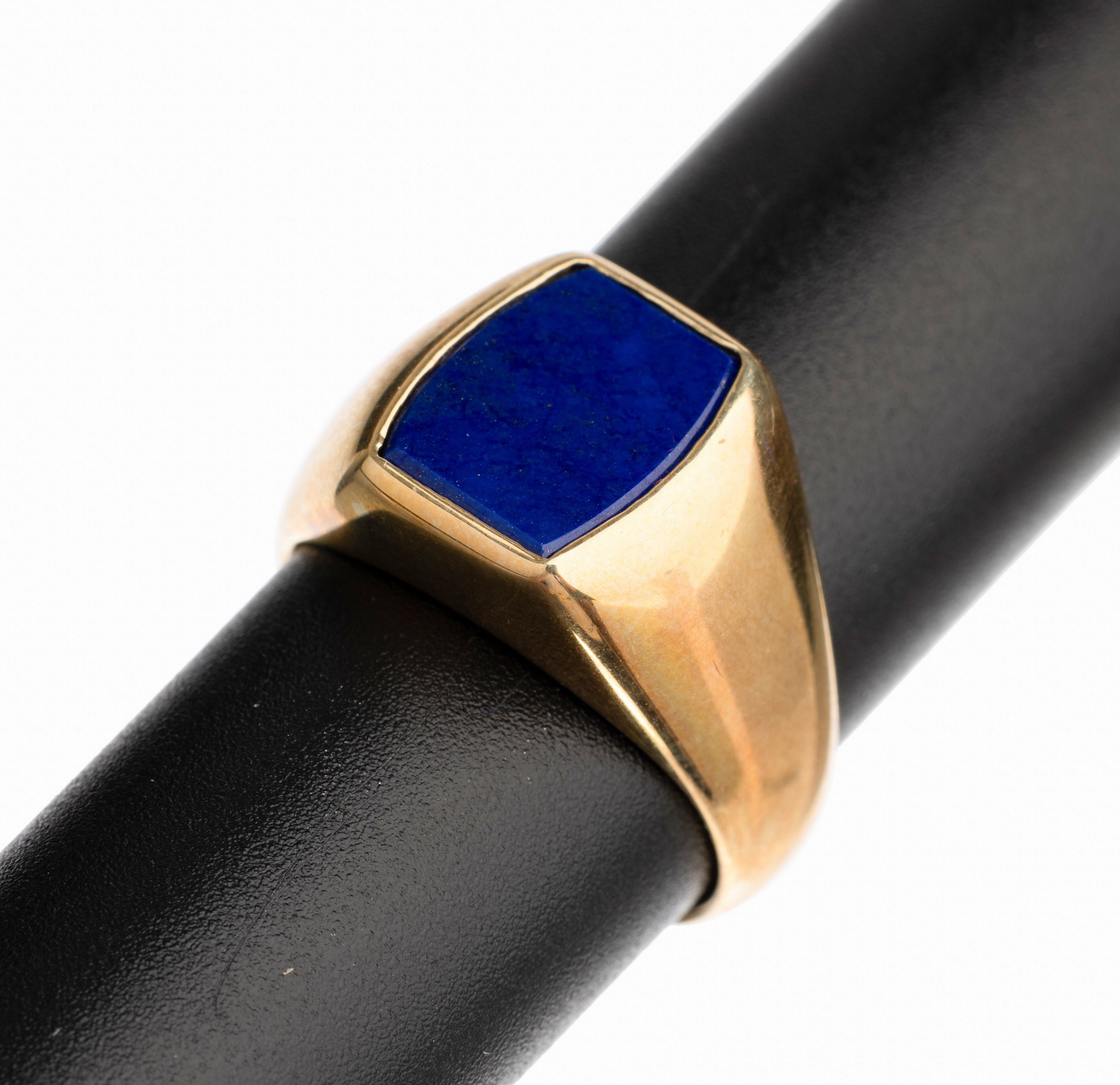 14 kt Gold Lapislazuli Herrenring, GG 585/000, Lapislazuliplatte frei für Monogr., total ca. 12.8 g, RW 56.5