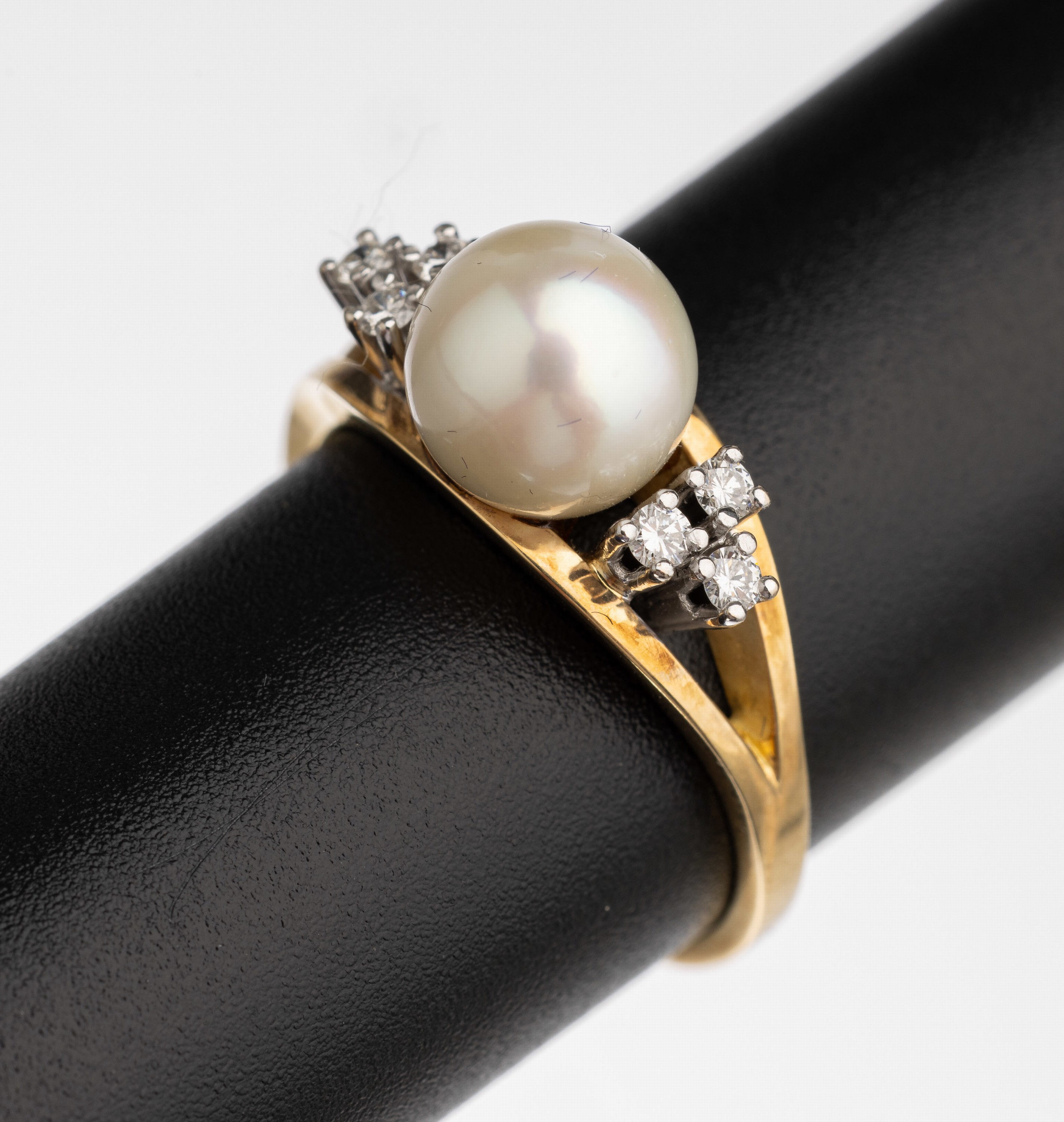 14 kt Gold Perl Diamant Ring, GG 585/000, 1Zuchtperle Durchm. ca. 7.5 mm, 6 Brill. zus. ca. 0.15 ct feines Weiß/vs, total ca. 4.3 g, RW 55