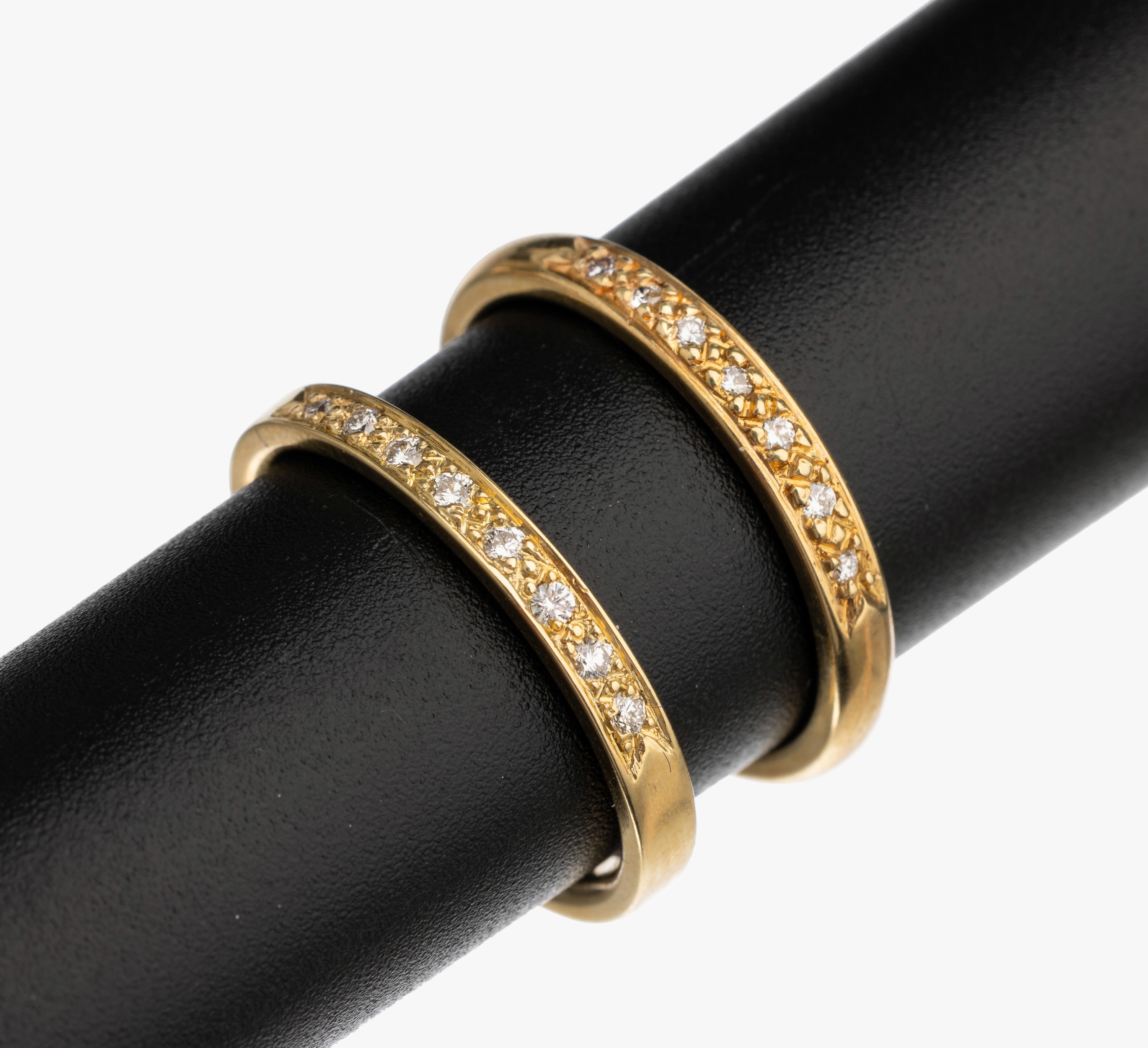 Konvolut 2 14 kt Gold Brillant Ringe, RG/GG 585/000, 1x GG mit Brillanten zus. ca. 0.07 ct Weiß/si, RW 55, 1x RG mit Brillanten zus. ca. 0.07 ct ...