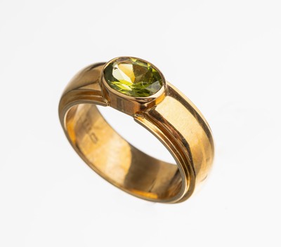 Image 26784372 - 14 kt gold olivin ring