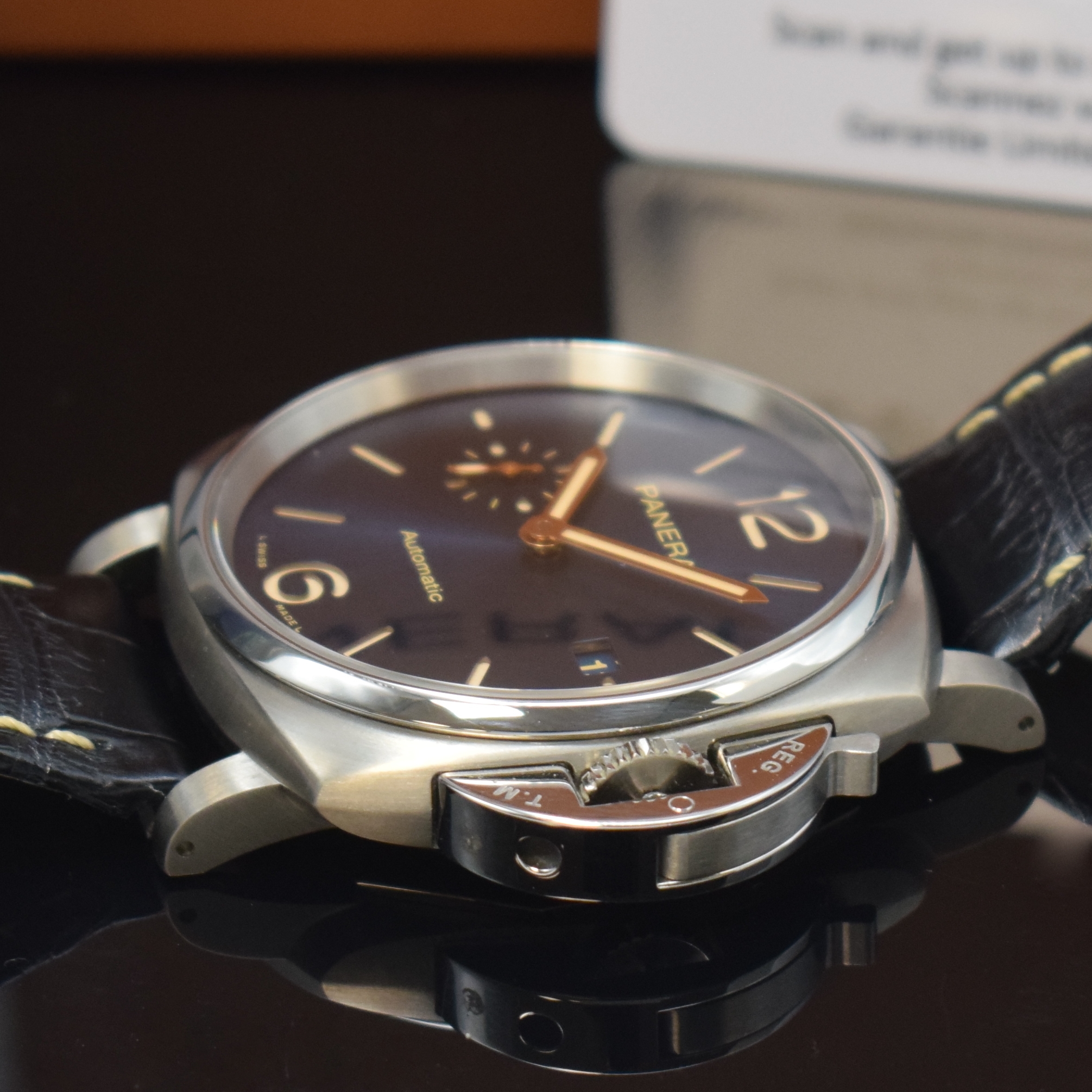 Detail c: PANERAI nahezu neuwertige Herrenarmbanduhr Luminor due Referenz PAM00927, Automatik, Titangeh. inkl. orig. Lederband m. orig. Dornschl., Boden ...