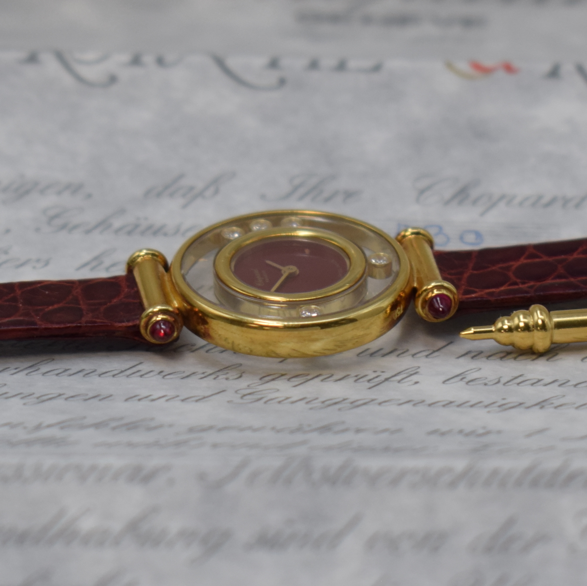 Detail d: CHOPARD HAPPY Diamonds Damenarmbanduhr in GG 750/000 Referenz 4112, Schweiz verk. lt. beil. Pap. 11/1991, quarz, gedr. Geh., orig. Lederband m. verg. ...