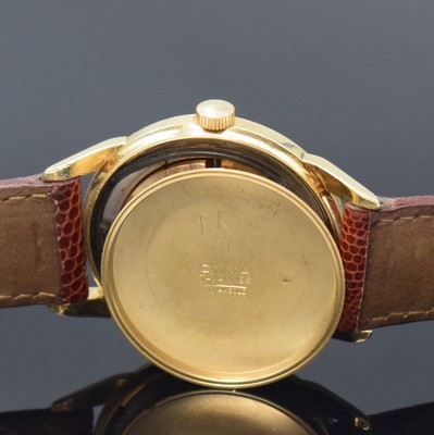 26784997e - CYMA 14k yellow gold gents wristwatch, Switzerland / USA around 1950, hammer- automatic, screwed down USA-case, case back signed, silvered original dial patinated, gilded indices and numerals, gilded dauphine hands, pink gilded movement calibre 420, 17 jewels, Glucydur-screw balance, diameter approx. 34 mm, condition 2-3, property of a collector