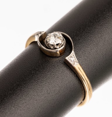 Image 26784999 - 14 kt gold diamond-Art Nouveau diamond ring