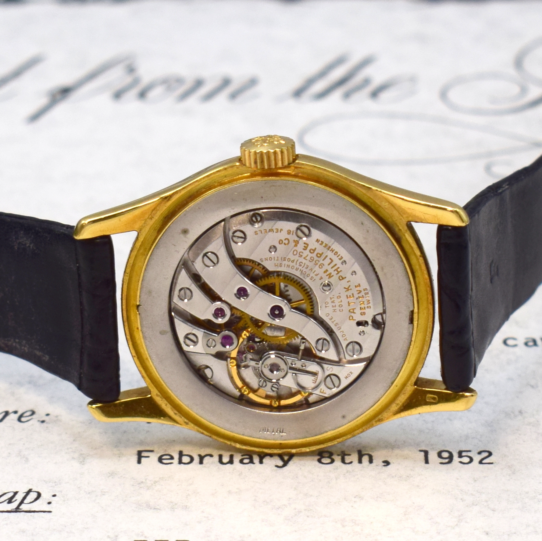 Detail d: PATEK PHILIPPE Armbanduhr Referenz 2464 in GG 750/000, Schweiz verkauft 1952, Handaufzug, 2-tlg. Geh., Boden aufgedr., orig. Krone, silb. ...