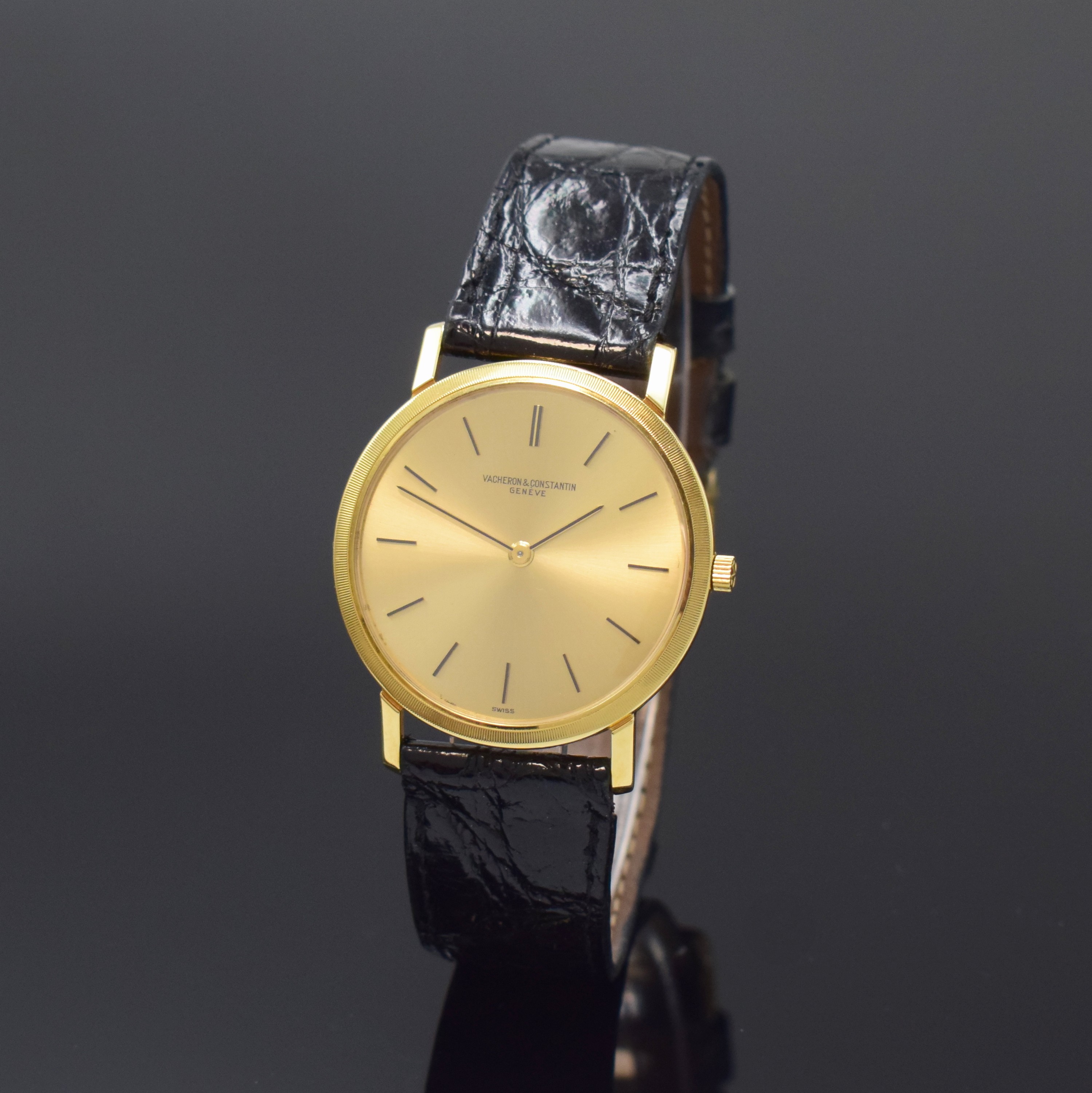 VACHERON & CONSTANTIN flache elegante Armbanduhr Referenz 6351 in GG 750/000, Schweiz um 1965, Handaufzug, 2-tlg. Geh., Boden aufgedr., orig. Krone, ...