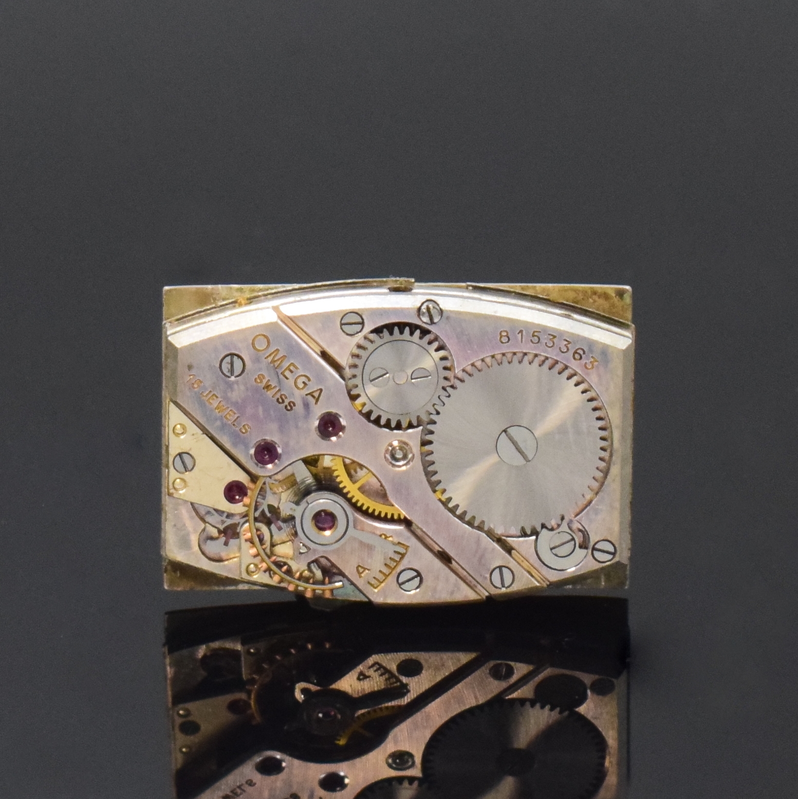 Detail f: OMEGA T17 rechteckige Armbanduhr in Stahl, Schweiz um 1936, Handaufzug, 2-tlg. Geh., Boden aufgedr., orig. Zifferbl. pat. m. emailliertem Druck, ...