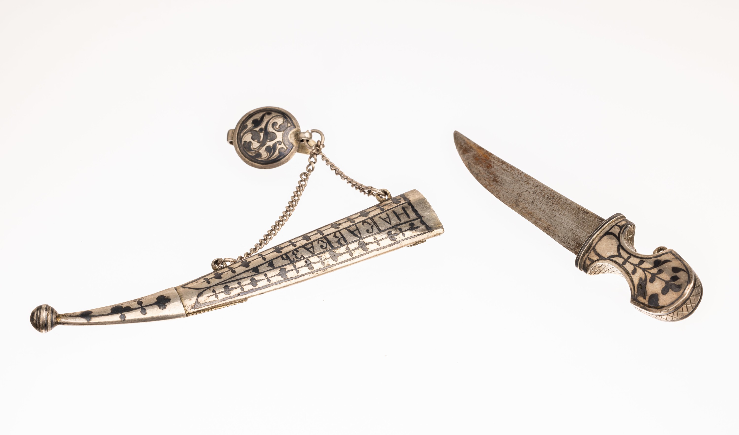 Damendolch, Russland, Kaukasus um 1900, Tulasilber, z.T. vergoldet, L. ca. 18 cm, Sicherheitskettchen fehlt