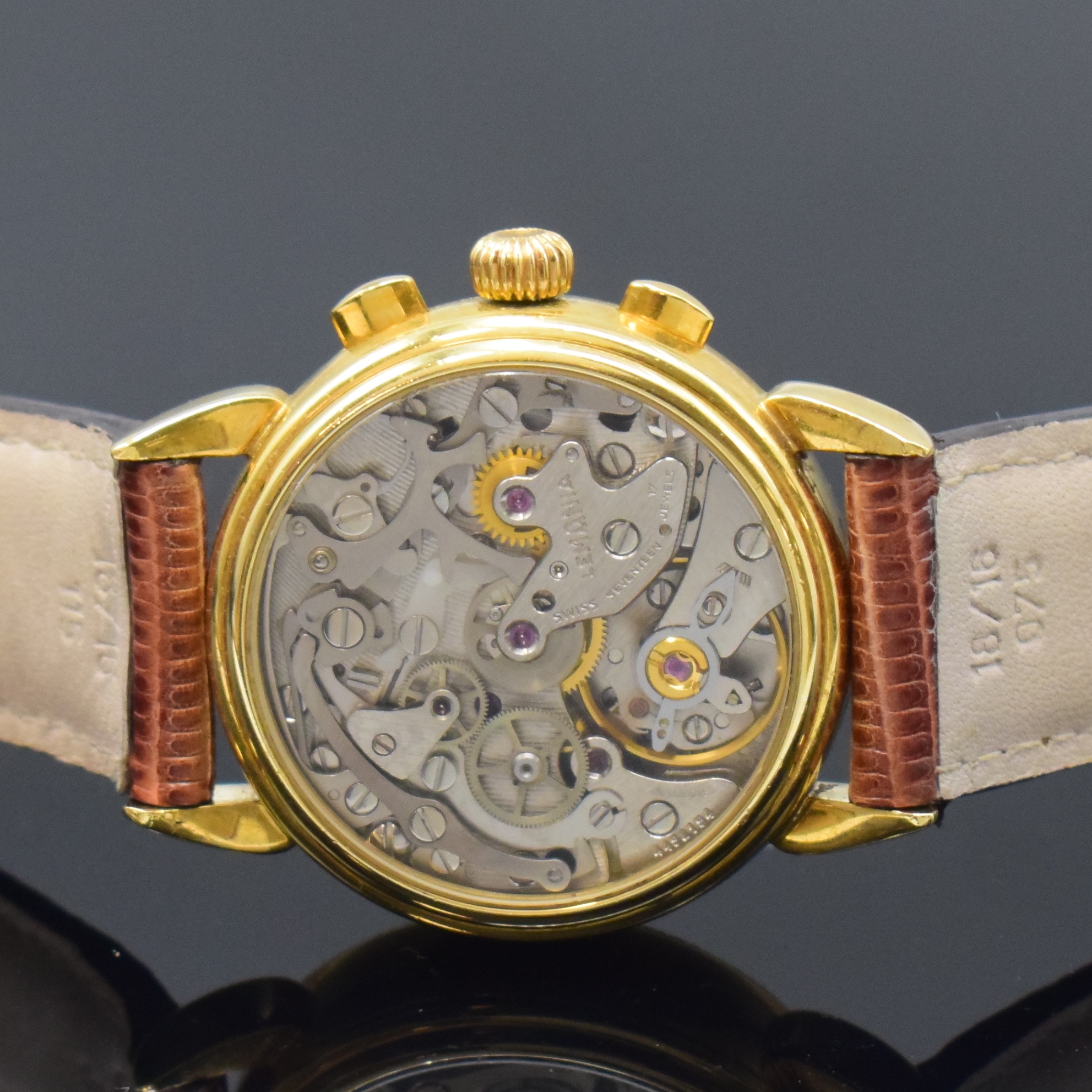 Detail d: REPCO Armbandchronograph in GG 750/000, Schweiz um 1990, Handaufzug, beids. vergl. Geh., Boden aufgedr., geriffelte Lünette, silb. ...
