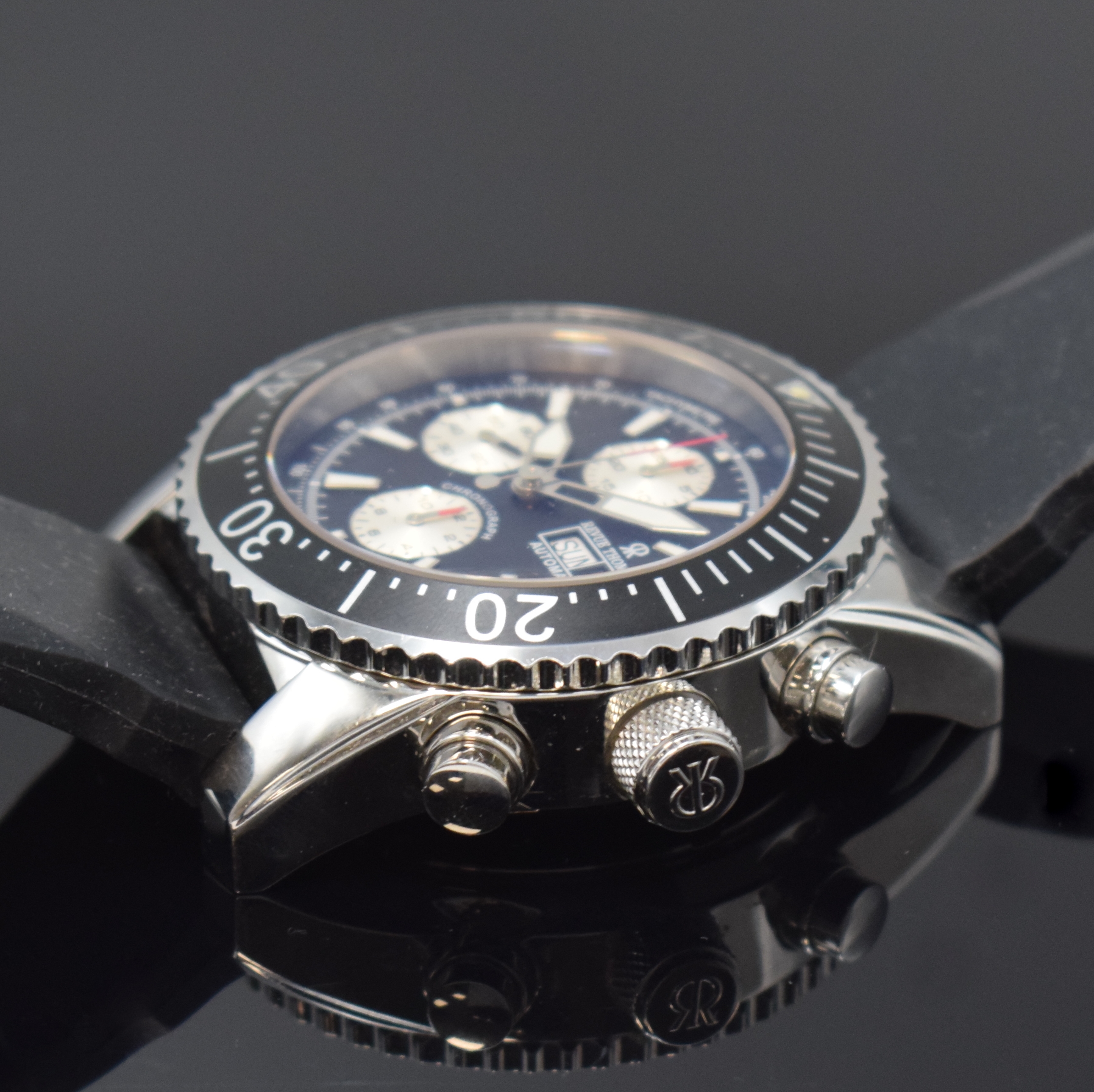Detail c: REVUE THOMMEN Armbandchronograph in Stahl, Schweiz um 2010, Automatik, Boden u. Krone verschr., Kautschukband m. orig. Dornschl., Saphirglas, ...