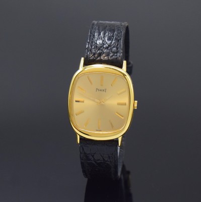 Image 26785153 - PIAGET reference 9454 elegant 18k yellow gold wristwatch, Switzerland around 1970, manual winding, thin two piece construction case, case back screwed-down 4-times, gilded dial, applied gilded indices, gilded dauphine hands, nickel plated movement calibre 9P, 18 jewels, leather strap with original 18k yellow gold buckle, measures approx. 31 x 27 mm, condition 2, property of a collector