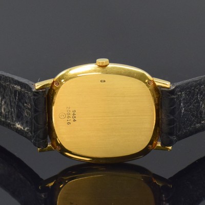 26785153e - PIAGET reference 9454 elegant 18k yellow gold wristwatch, Switzerland around 1970, manual winding, thin two piece construction case, case back screwed-down 4-times, gilded dial, applied gilded indices, gilded dauphine hands, nickel plated movement calibre 9P, 18 jewels, leather strap with original 18k yellow gold buckle, measures approx. 31 x 27 mm, condition 2, property of a collector
