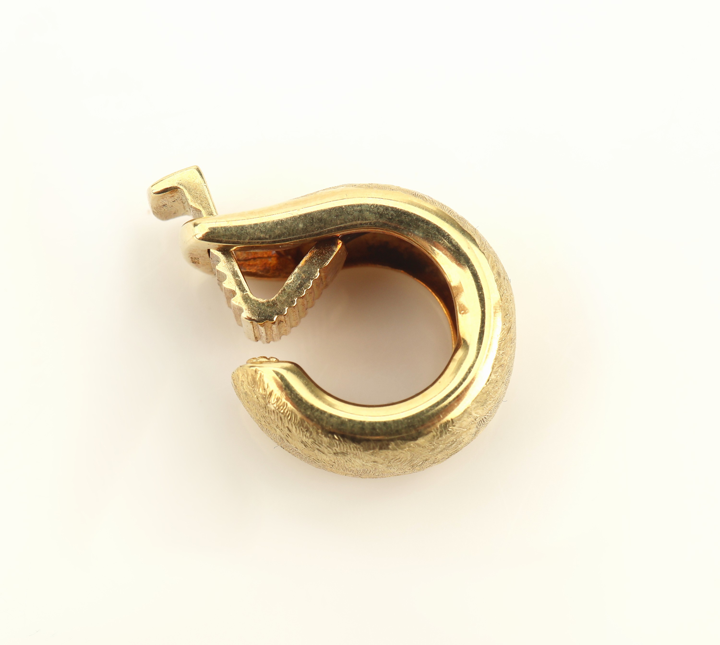 Detail a: Paar 14 kt Gold Ohrcreolen, GG 585/000, Oberfläche strukt., Schiebfedermechanismus, ca. 10.1 g