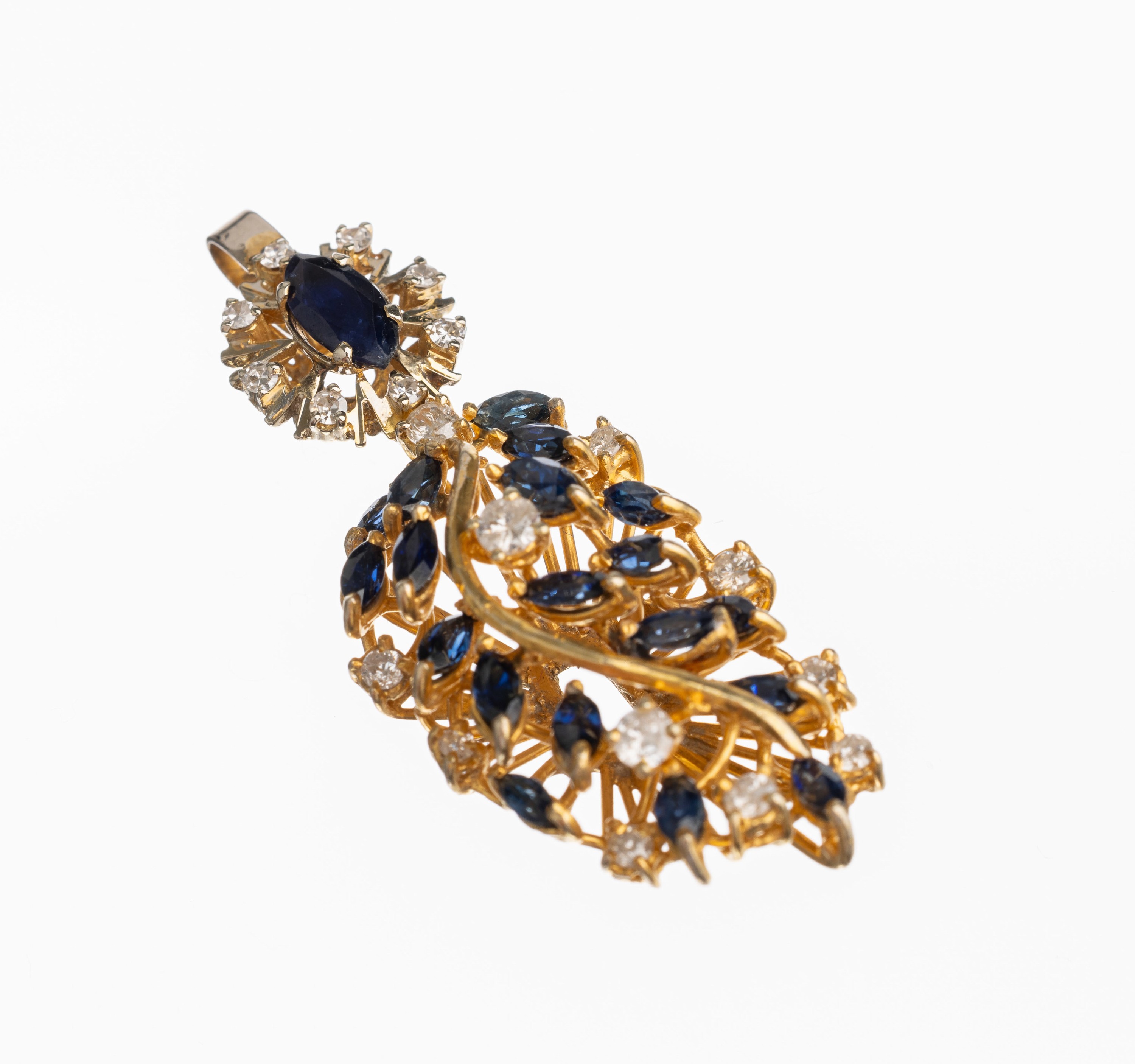 14 kt Gold Brillant Saphir Anhänger, GG 585/000, 20 facett. Saphirnavettes zus. ca. 4.0 ct, 20 Brillanten zus. ca. 0.45 ct Weiß/p 1, ca. 8.6 g