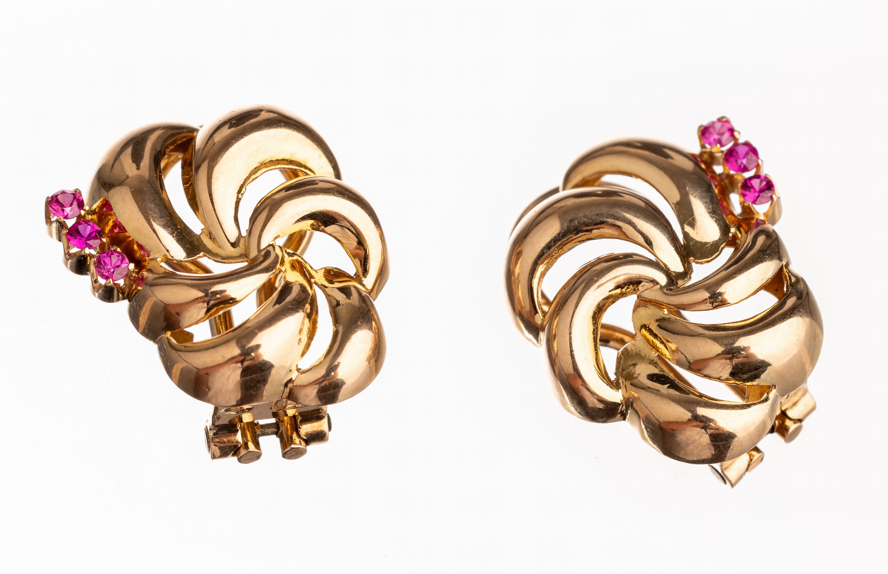 Paar 18 kt Gold Rubin Ohrclips, RG 750/000,6 rundfacett. Rubine, ca. 5.9 g