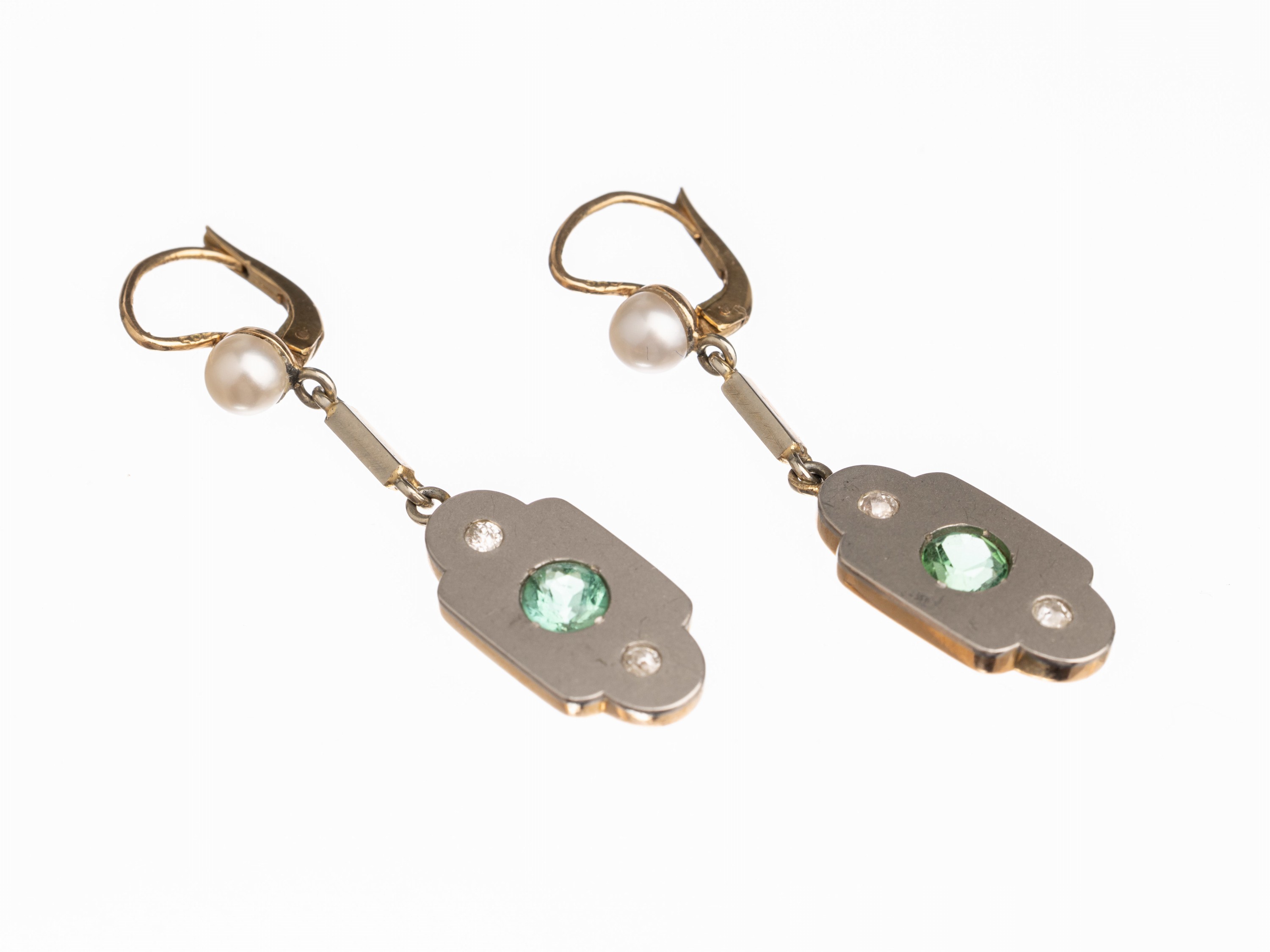 14 kt Gold Turmalin-Diamant-Ohrhänger, RG 585/000, Zuchtperlbesatz, Abhängung bewegl., jeweils ein rundfacett. Turmalin in Platin gefasst zus. ca. ...