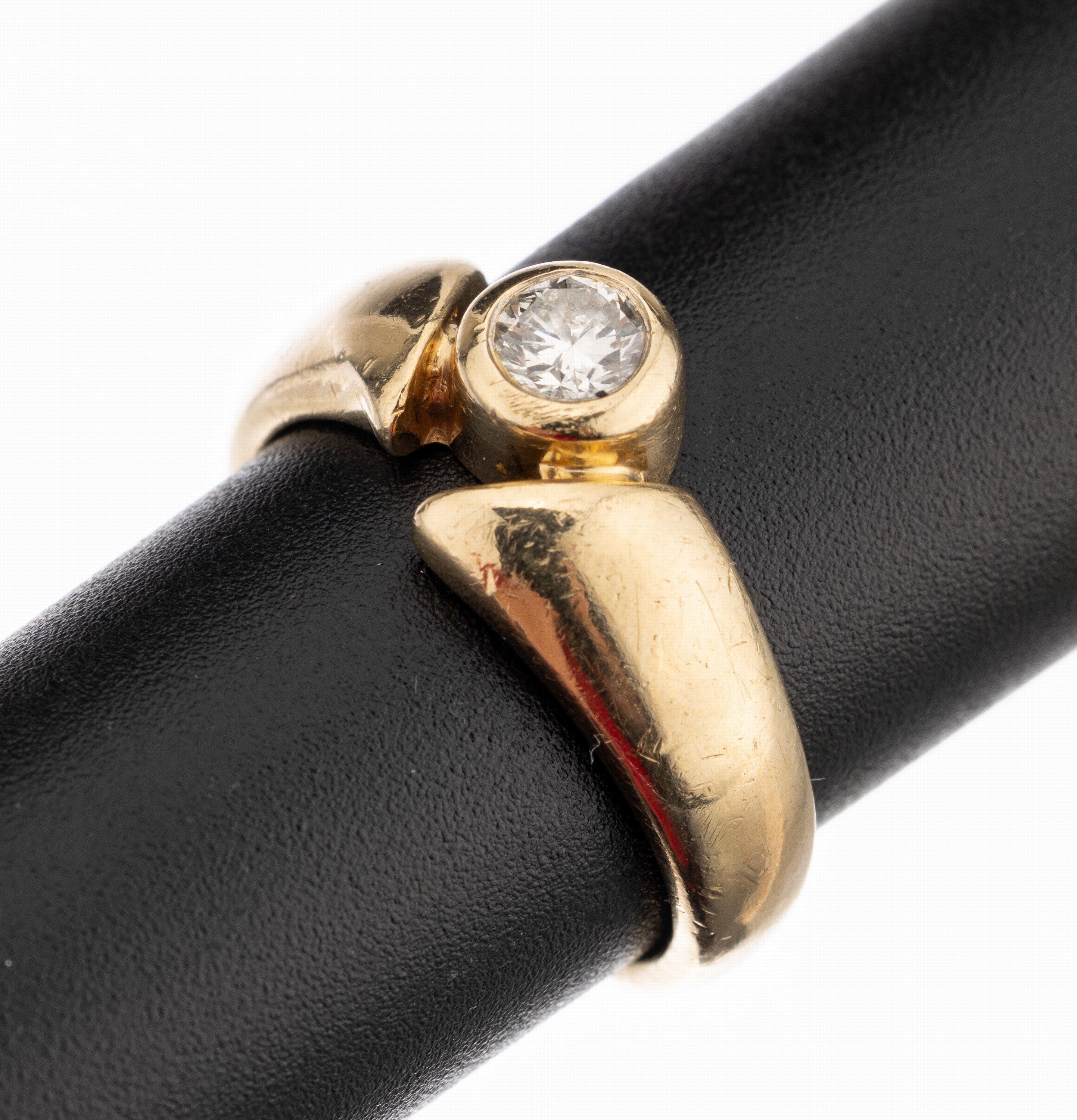 14 kt Gold Brillant-Ring, GG 585/000, Brillant ca. 0.25 ct (grav.) Weiß/si, RW 53, ca. 6.6 g, Meistermarke Zerrenner
