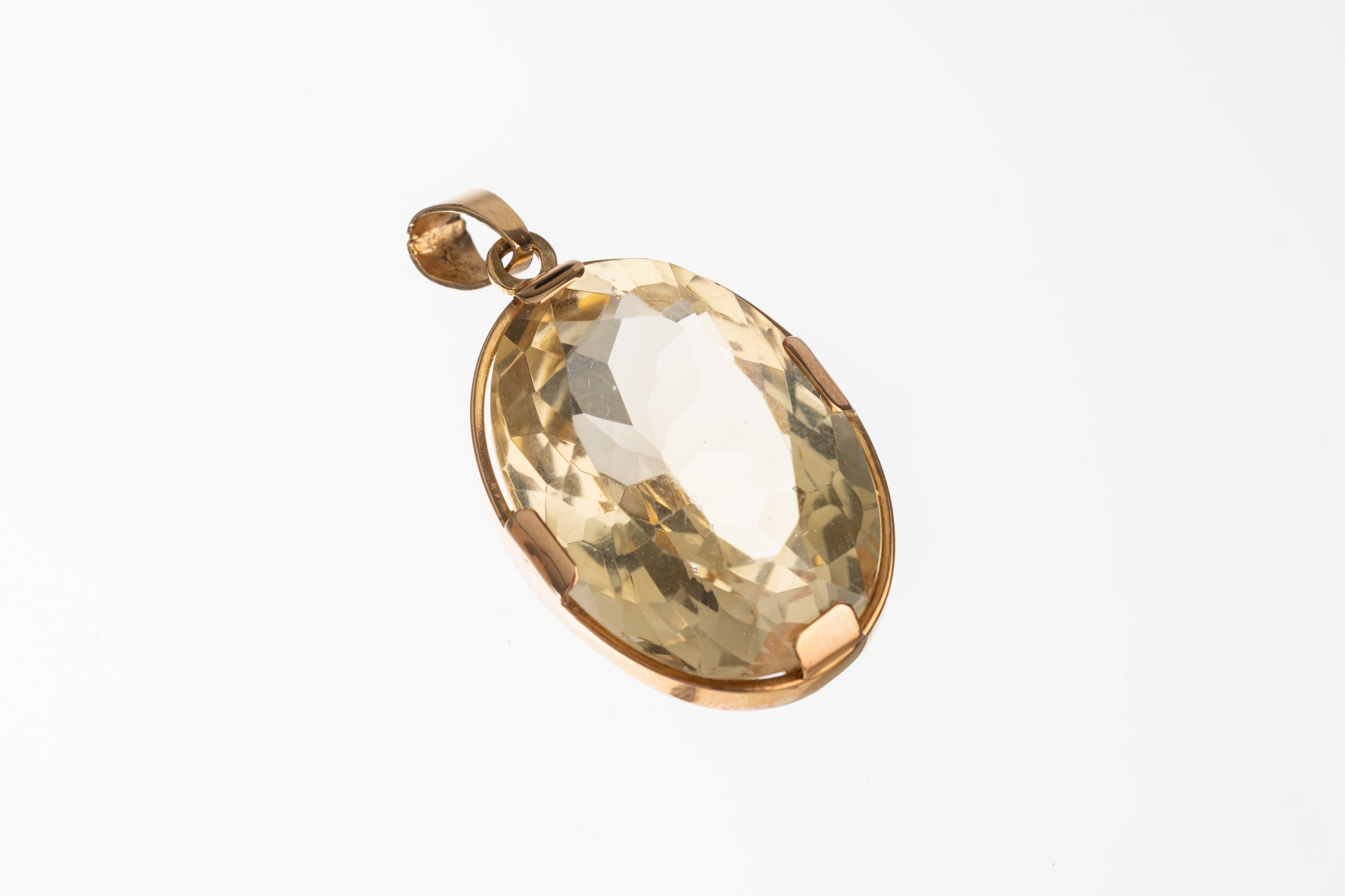 14 kt Gold Citrin Anhänger, GG 585/000, ovalfacett. Citrin ca. 30 ct, Krappenfassung, ca. 10.8 g, L. ca. 3.7 cm