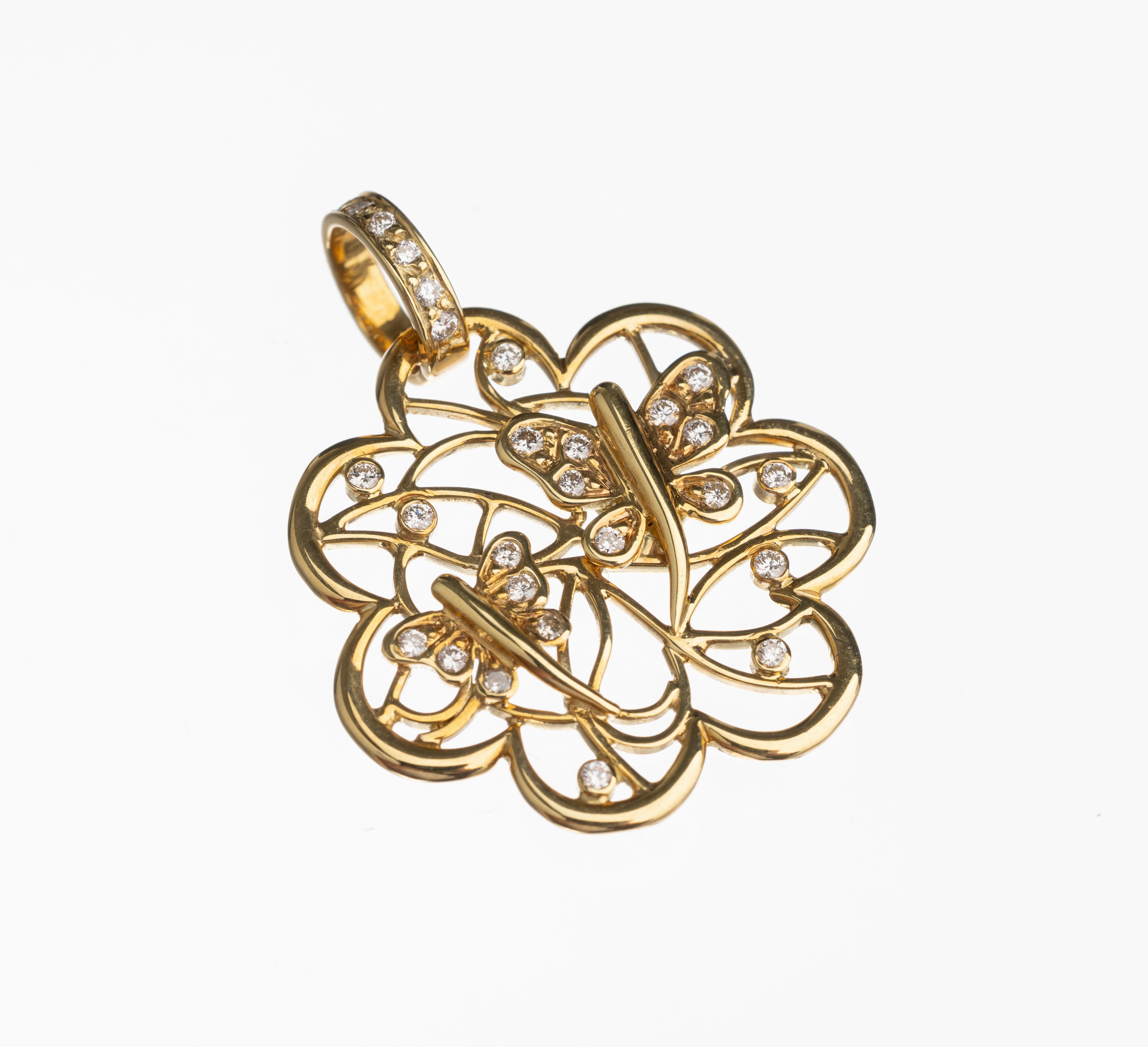 14 kt Gold Brillant Anhänger, GG 585/000, florale Gestaltung, mit 2 aufgelegten Schmetterlingen, 27 Brillanten zus. ca. 0.20 ct Weiß/vs, L. ca. 3 ...