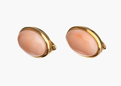 Image Pair of 14 kt gold earrings with coral , YG 585/000, oval angel skin coral cabochons, ...