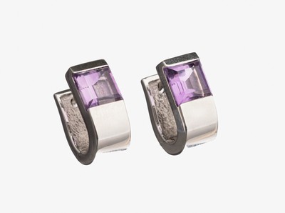 Image Paar 14 kt Gold Amethyst Ohrstecker, WG 585/000, 2 Amethystcarrees zus. ca. 2.10 ct L. ...