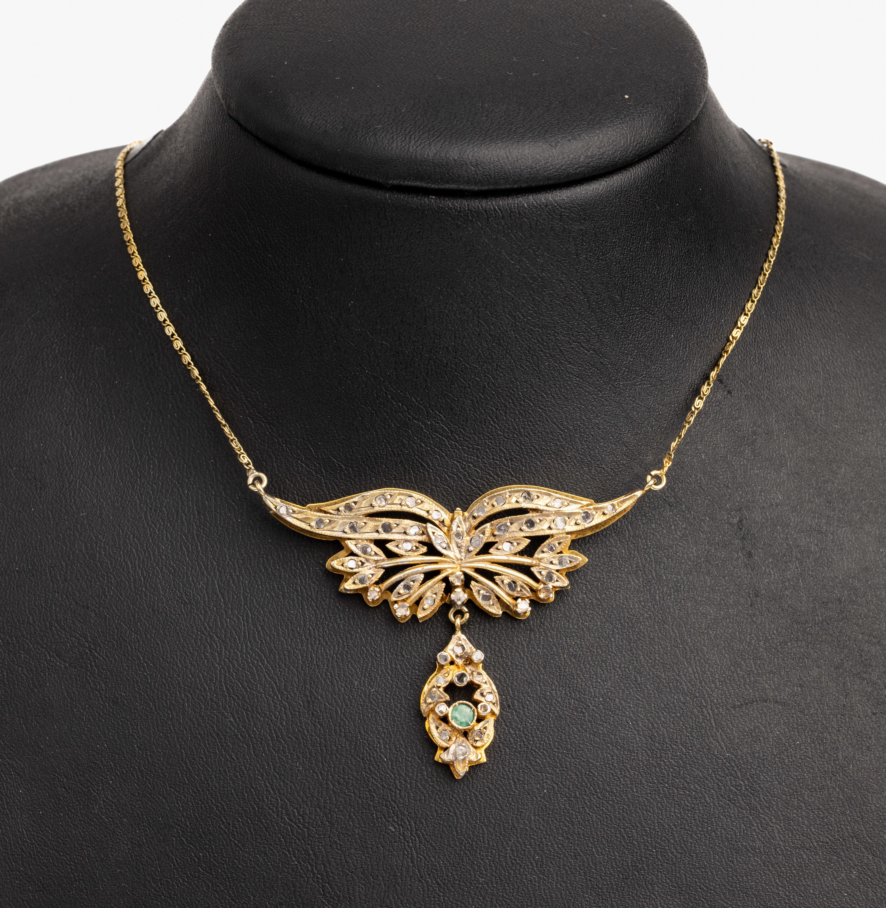 14 kt Gold Smaragd-Diamant-Collier, GG 585/000, Mittelteil mit Diamantrosen zus. ca. 0.75 ct, Smaragd ca. 0.10 ct, L. ca. 46 cm, ca. 11 g